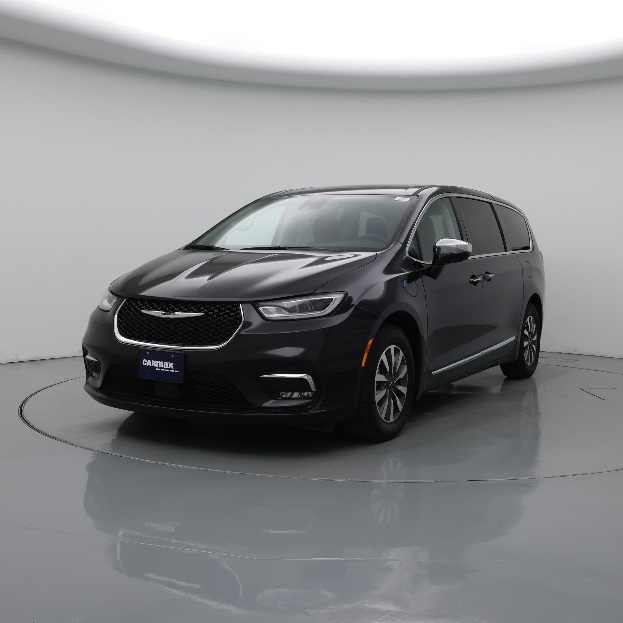 Thumbnail: 2023 Chrysler Pacifica - 4