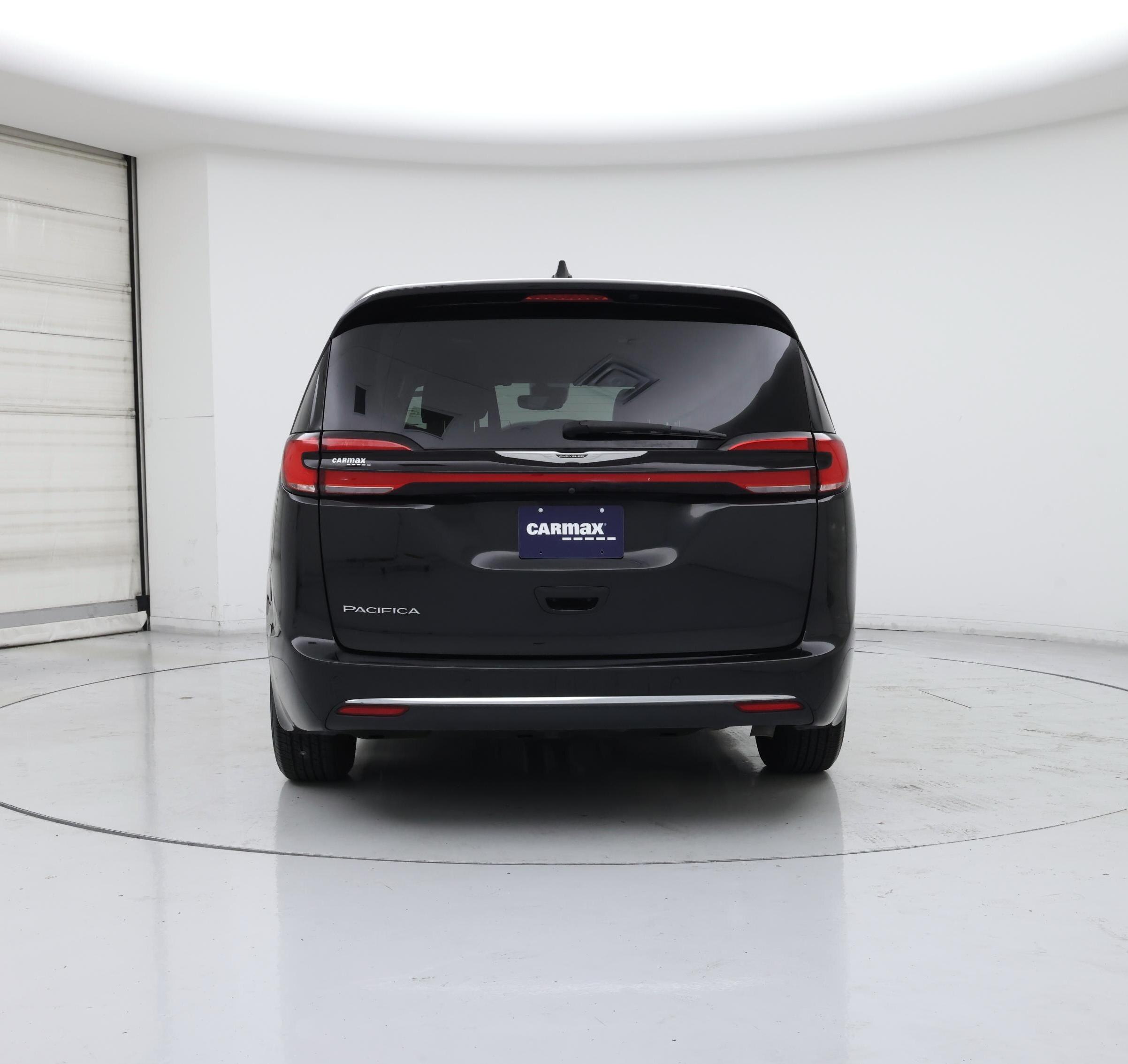 Thumbnail: 2023 Chrysler Pacifica - 6
