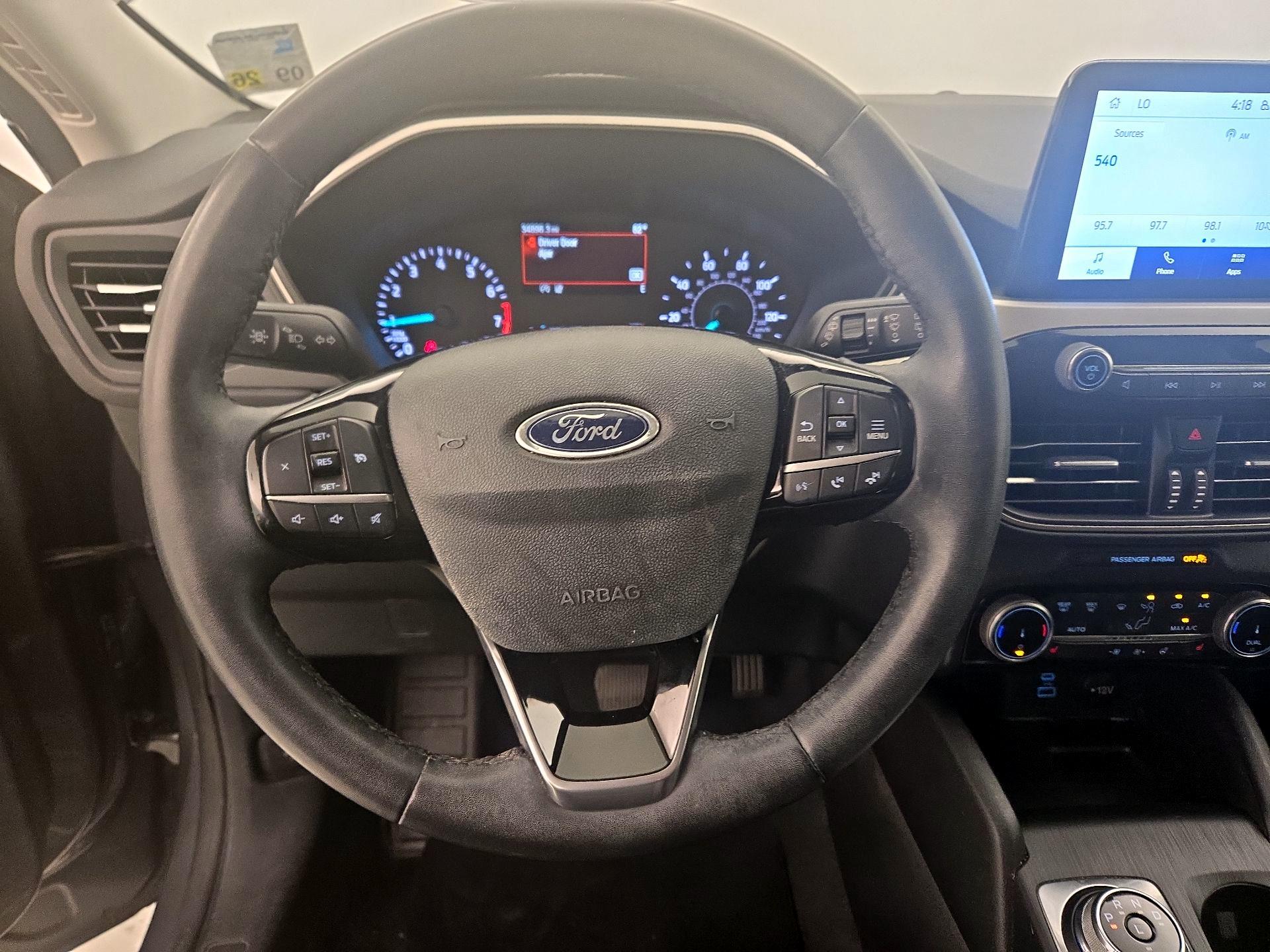 Thumbnail: 2022 Ford Escape - 10