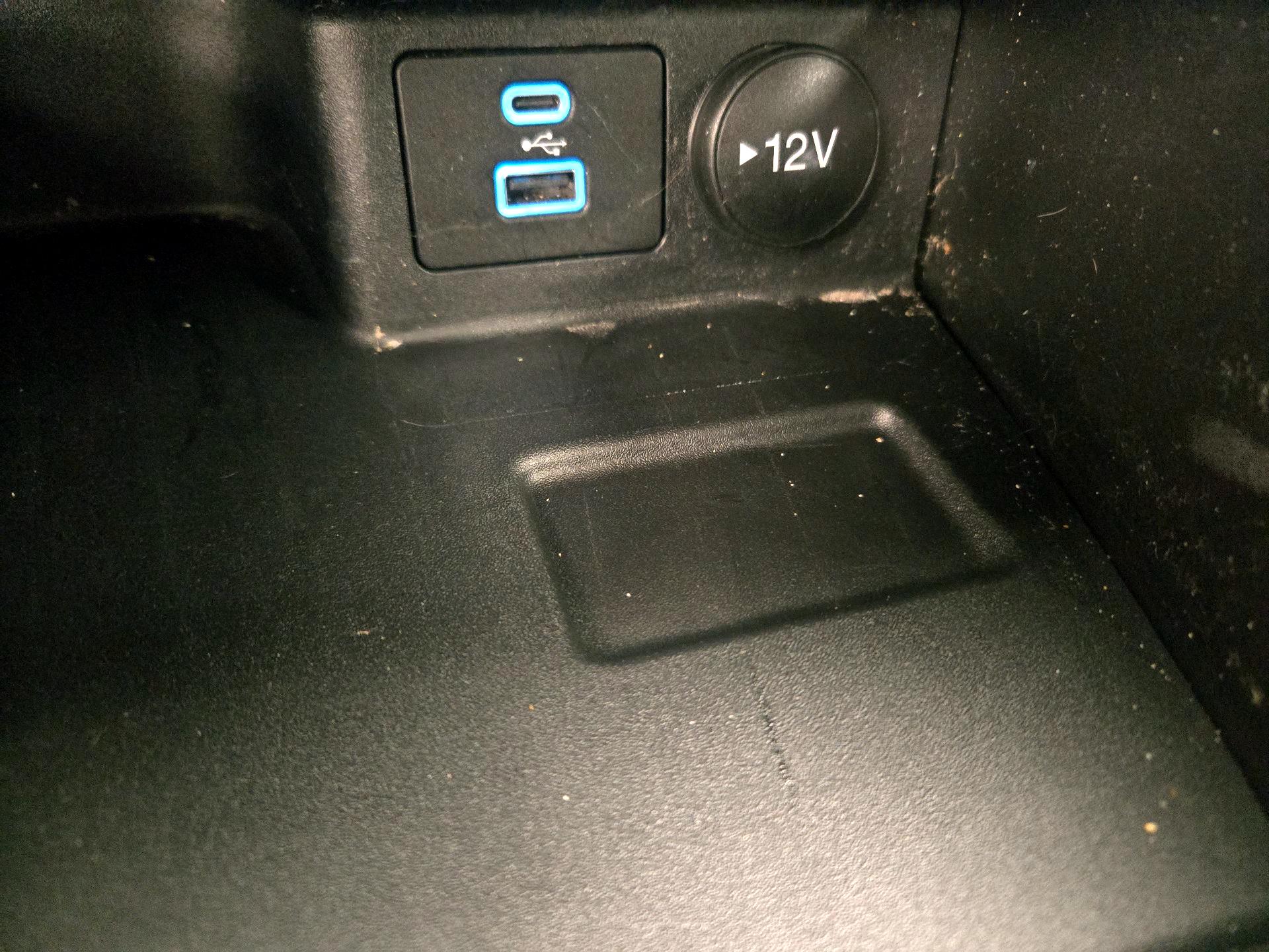 Thumbnail: 2022 Ford Escape - 18