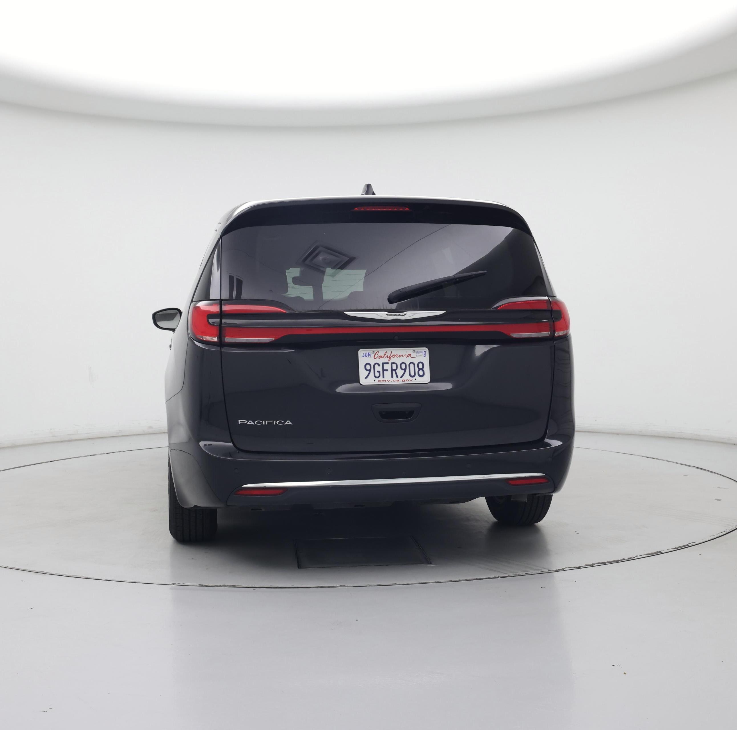 Thumbnail: 2023 Chrysler Pacifica - 6