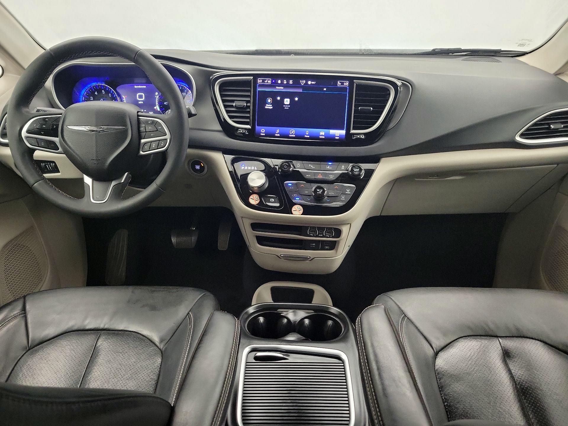 Thumbnail: 2022 Chrysler Pacifica - 9