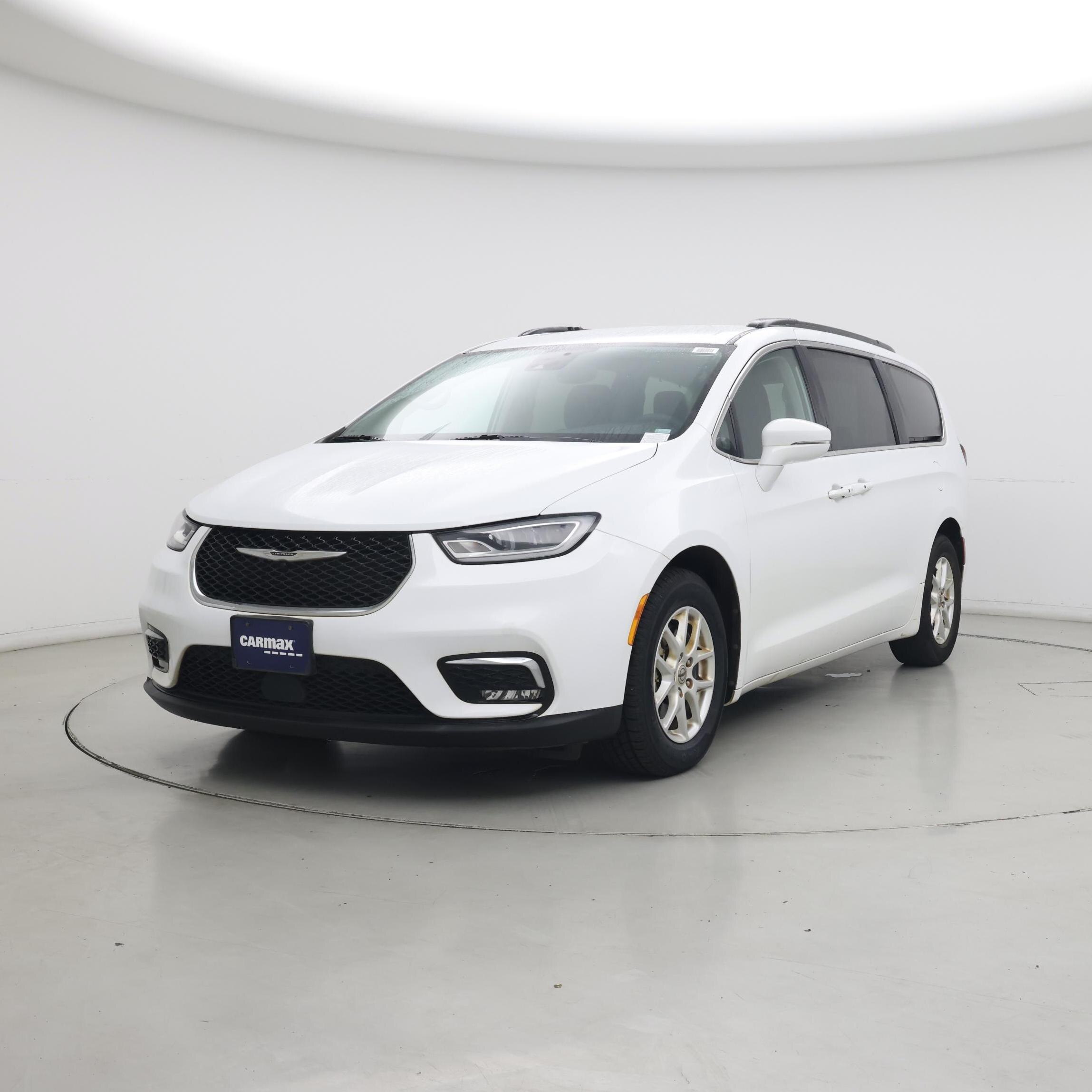 Thumbnail: 2022 Chrysler Pacifica - 4