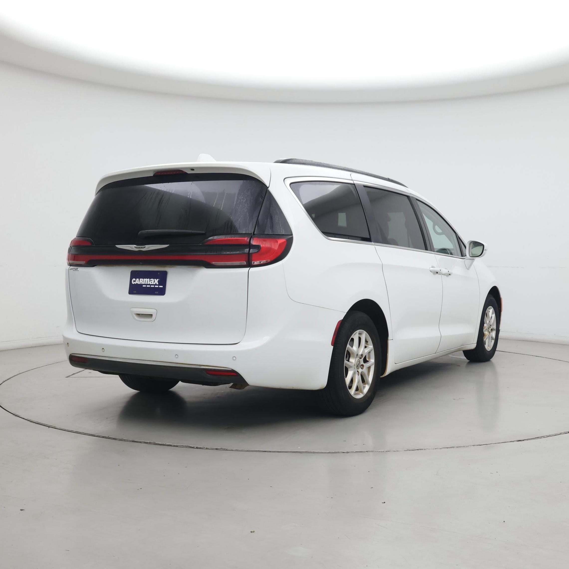 Thumbnail: 2022 Chrysler Pacifica - 8