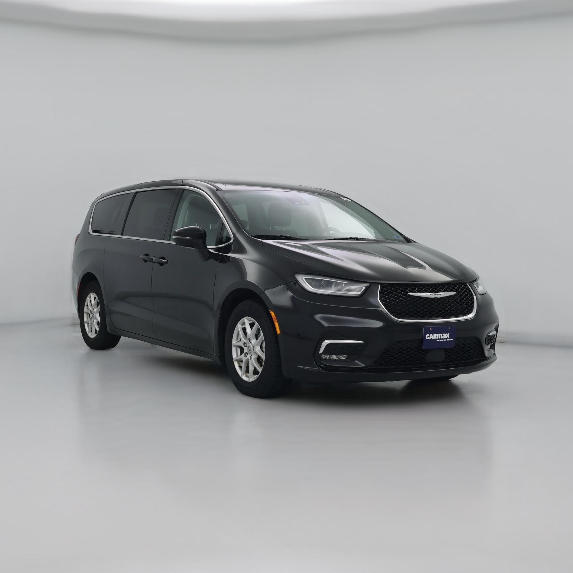 Thumbnail: 2023 Chrysler Pacifica - 1