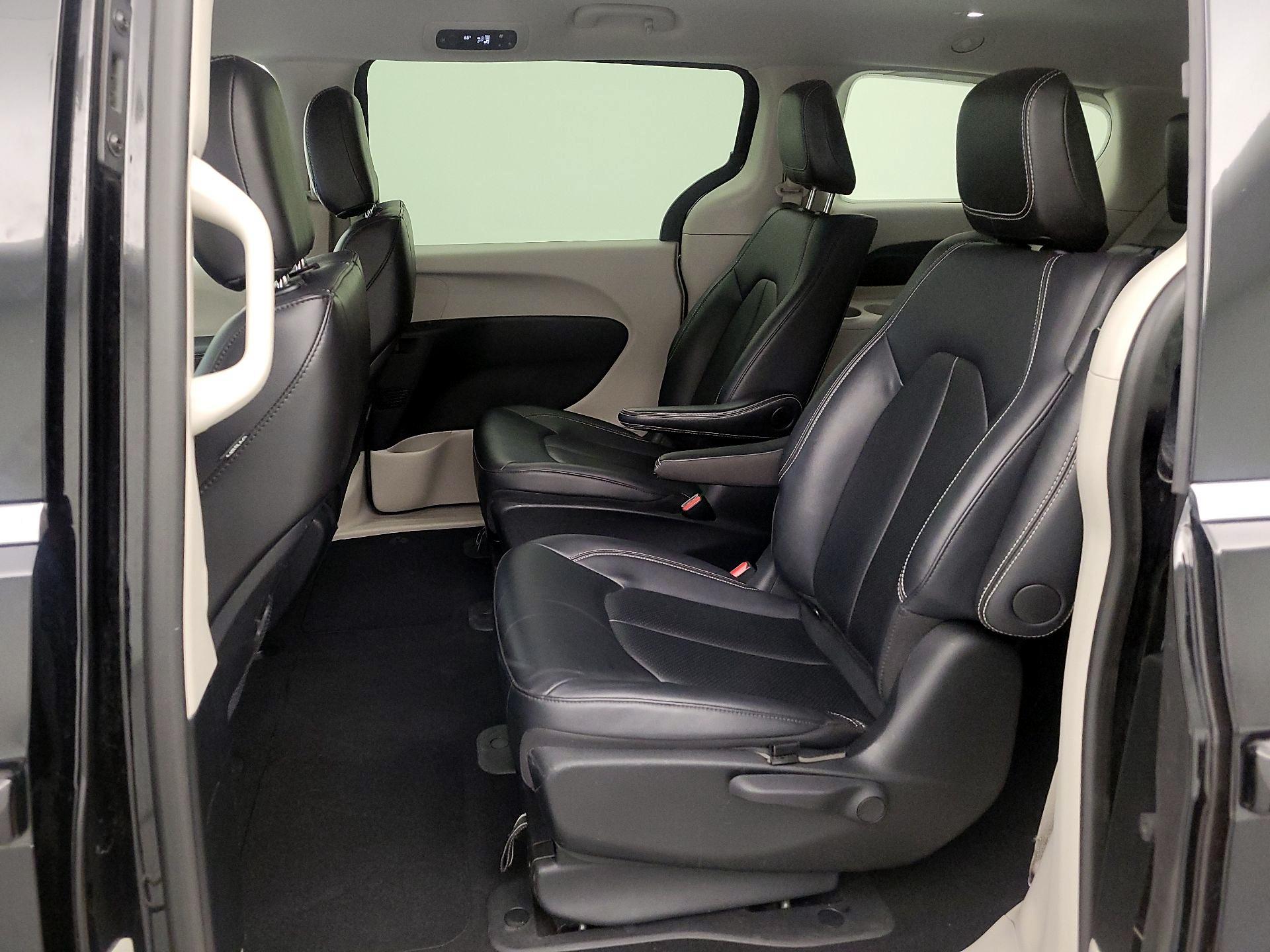 Thumbnail: 2024 Chrysler Pacifica - 20