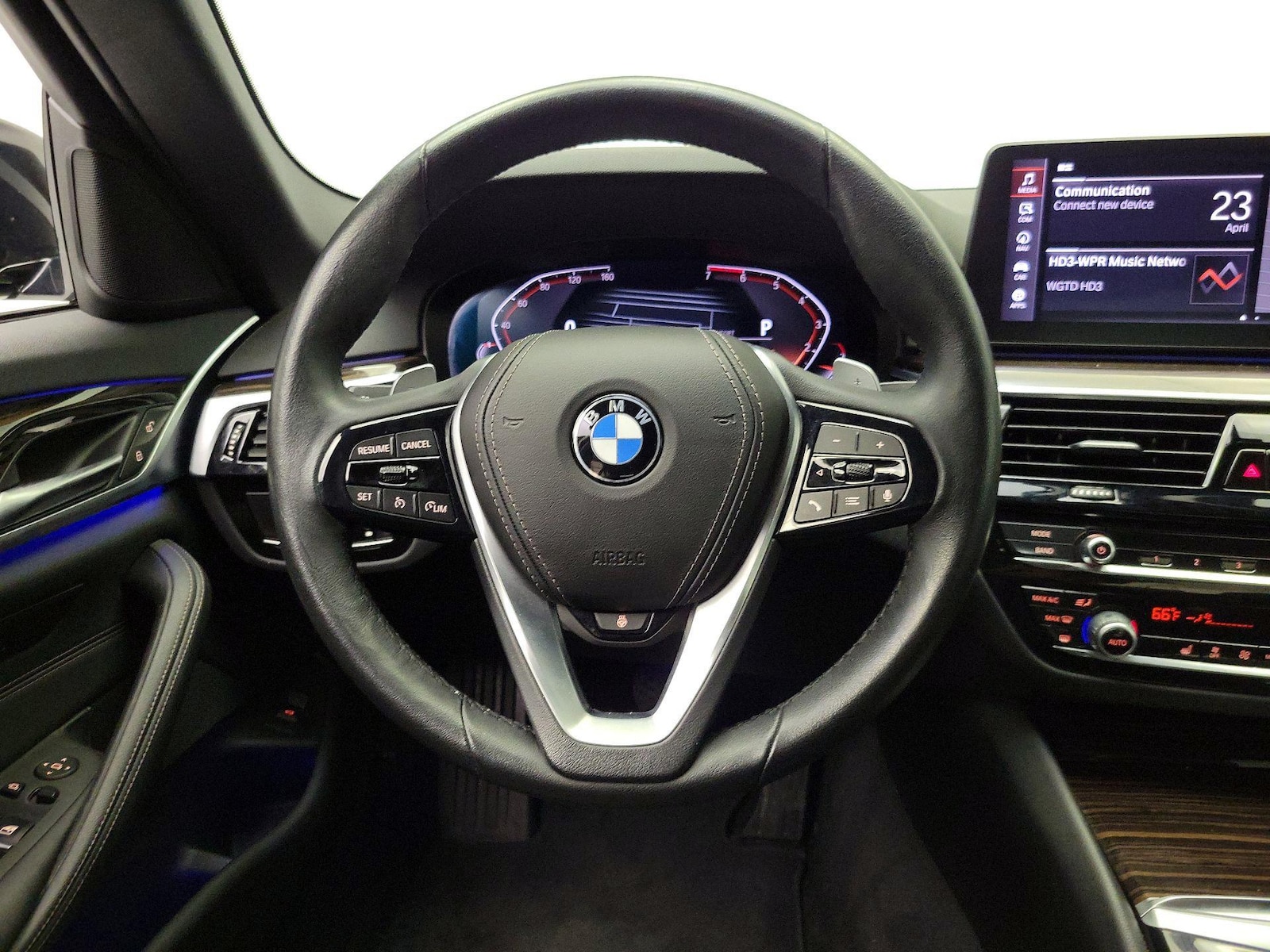 2023 BMW 5 Series 530i - Photo 11