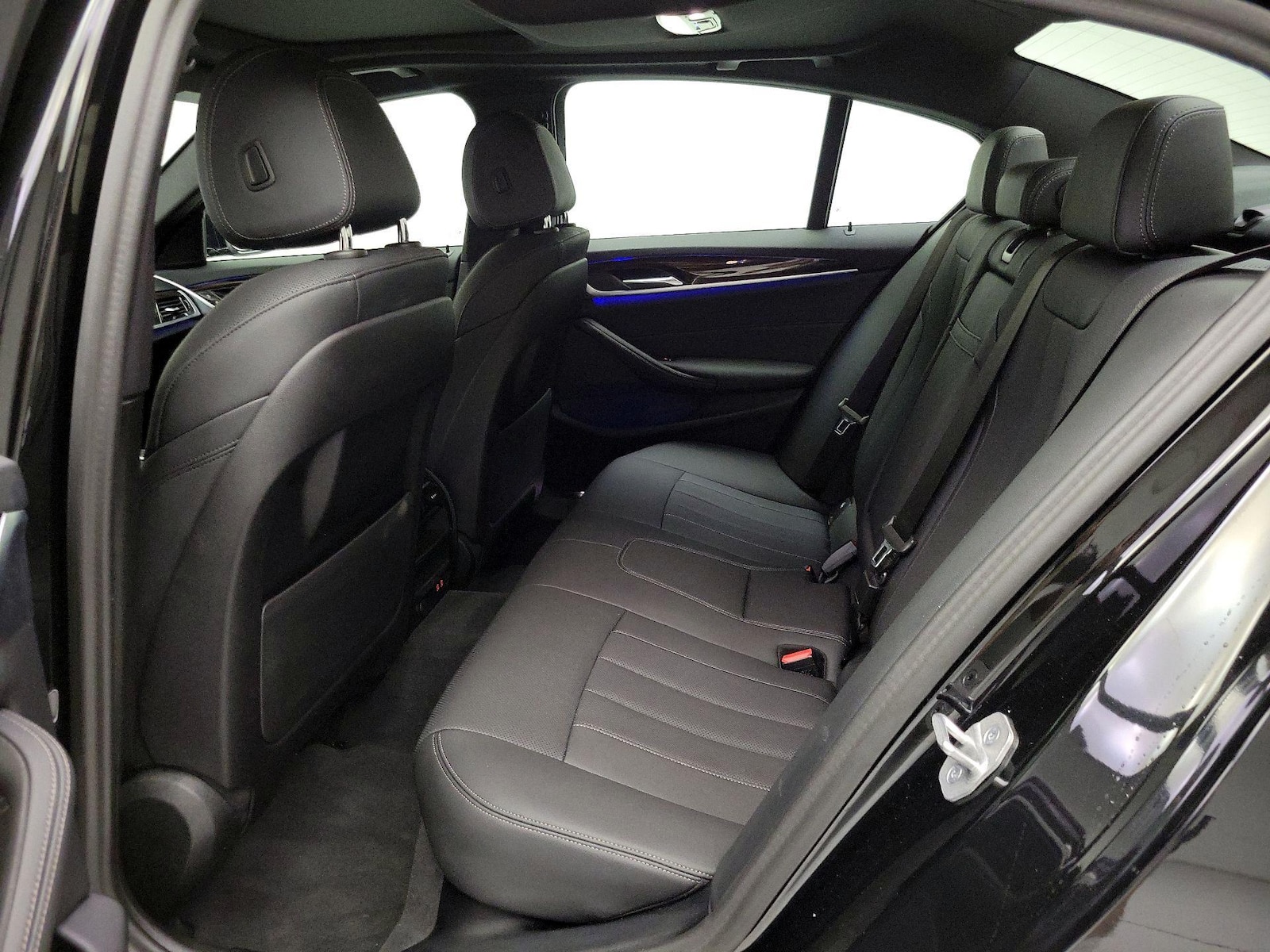 2023 BMW 5 Series 530i - Photo 22
