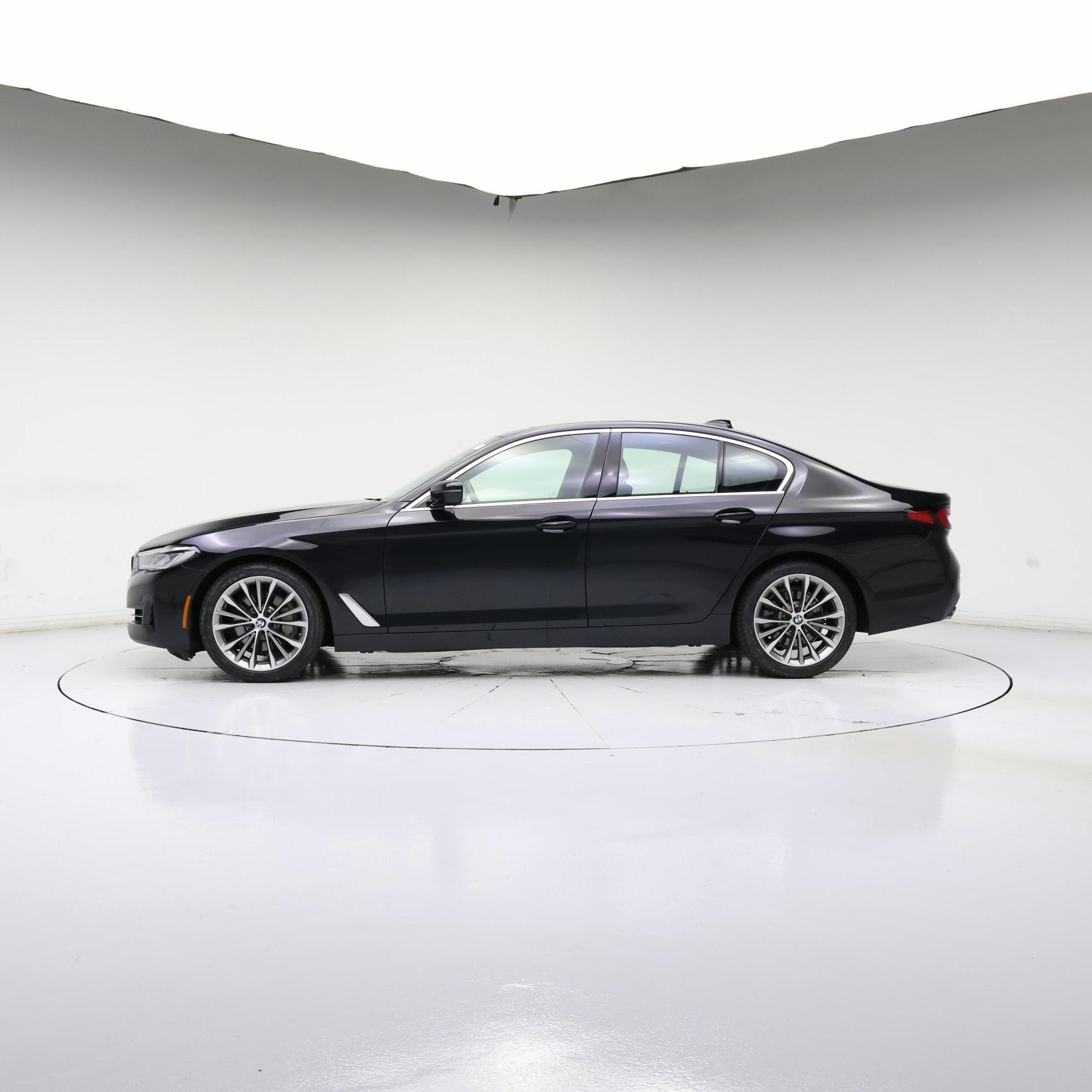 Thumbnail: 2023 BMW 5 Series - 3