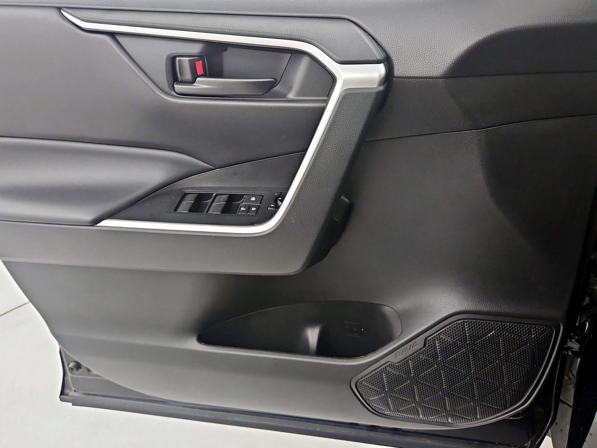 Thumbnail: 2023 Toyota RAV4 - 12