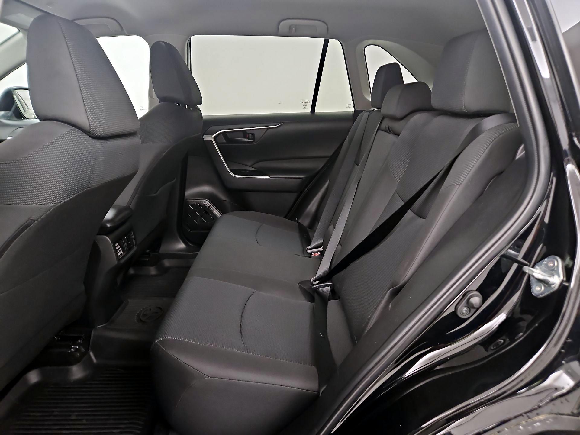 Thumbnail: 2023 Toyota RAV4 - 19