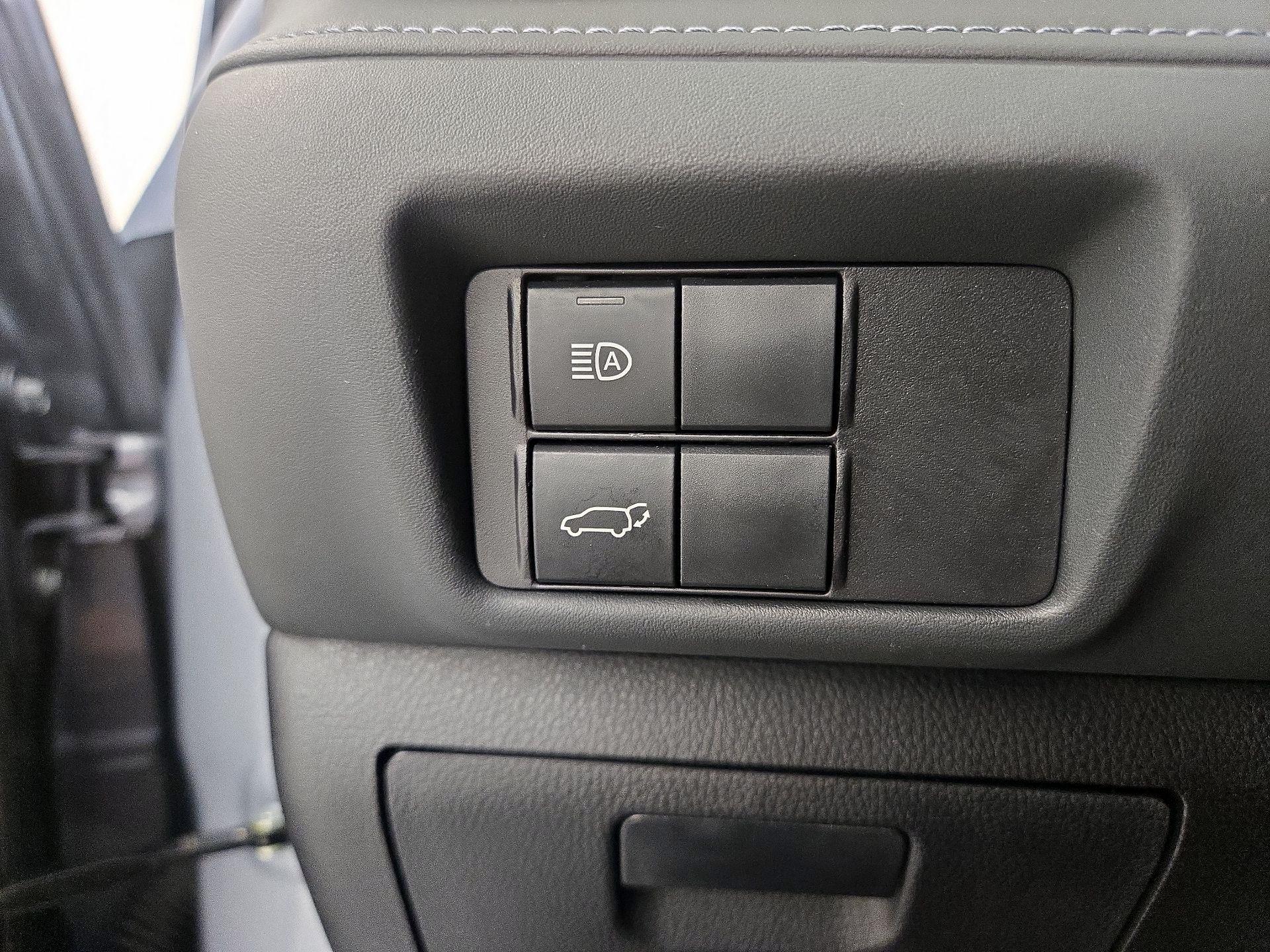 Thumbnail: 2024 Toyota Highlander - 13