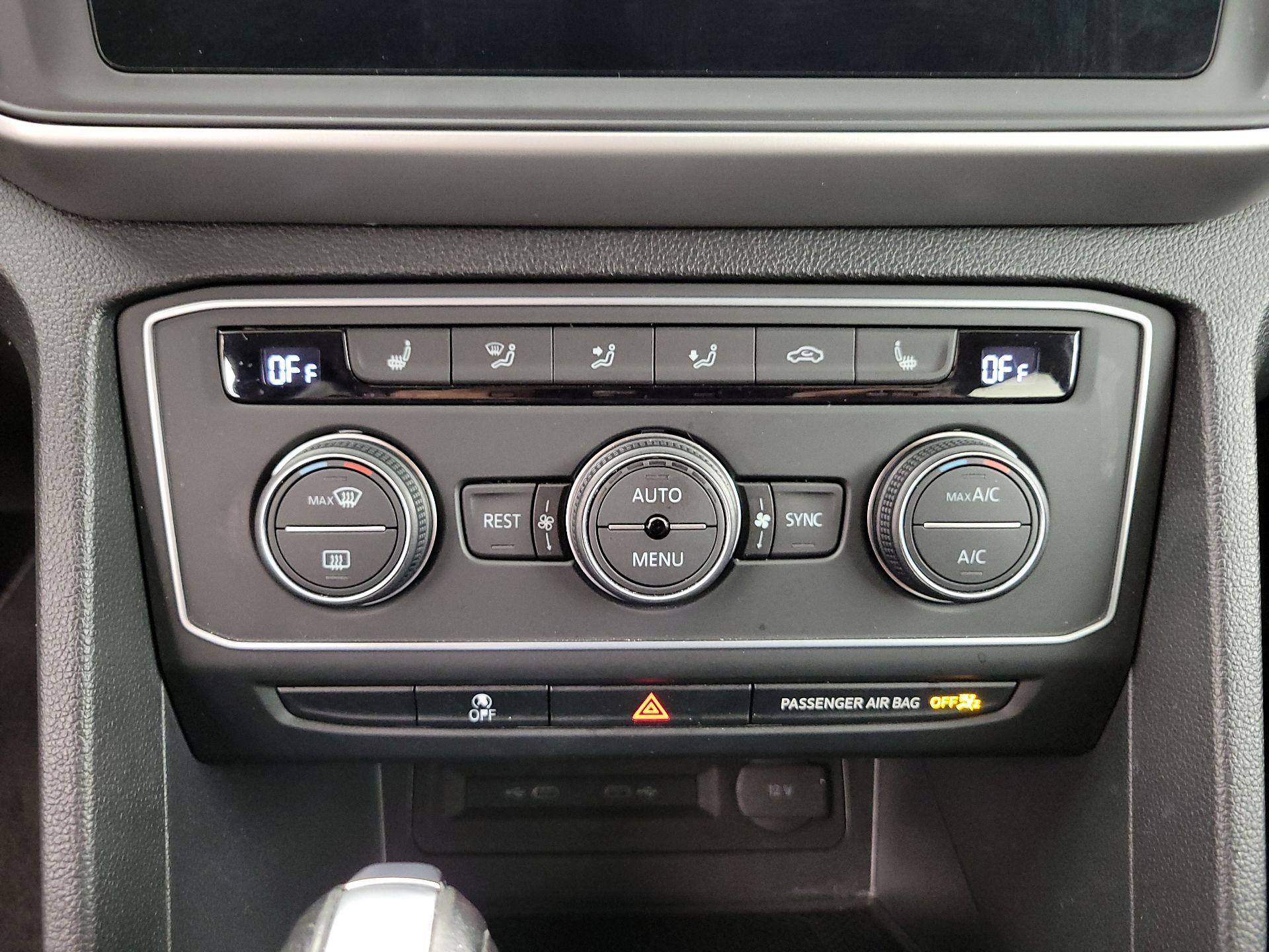 Thumbnail: 2021 Volkswagen Atlas - 16