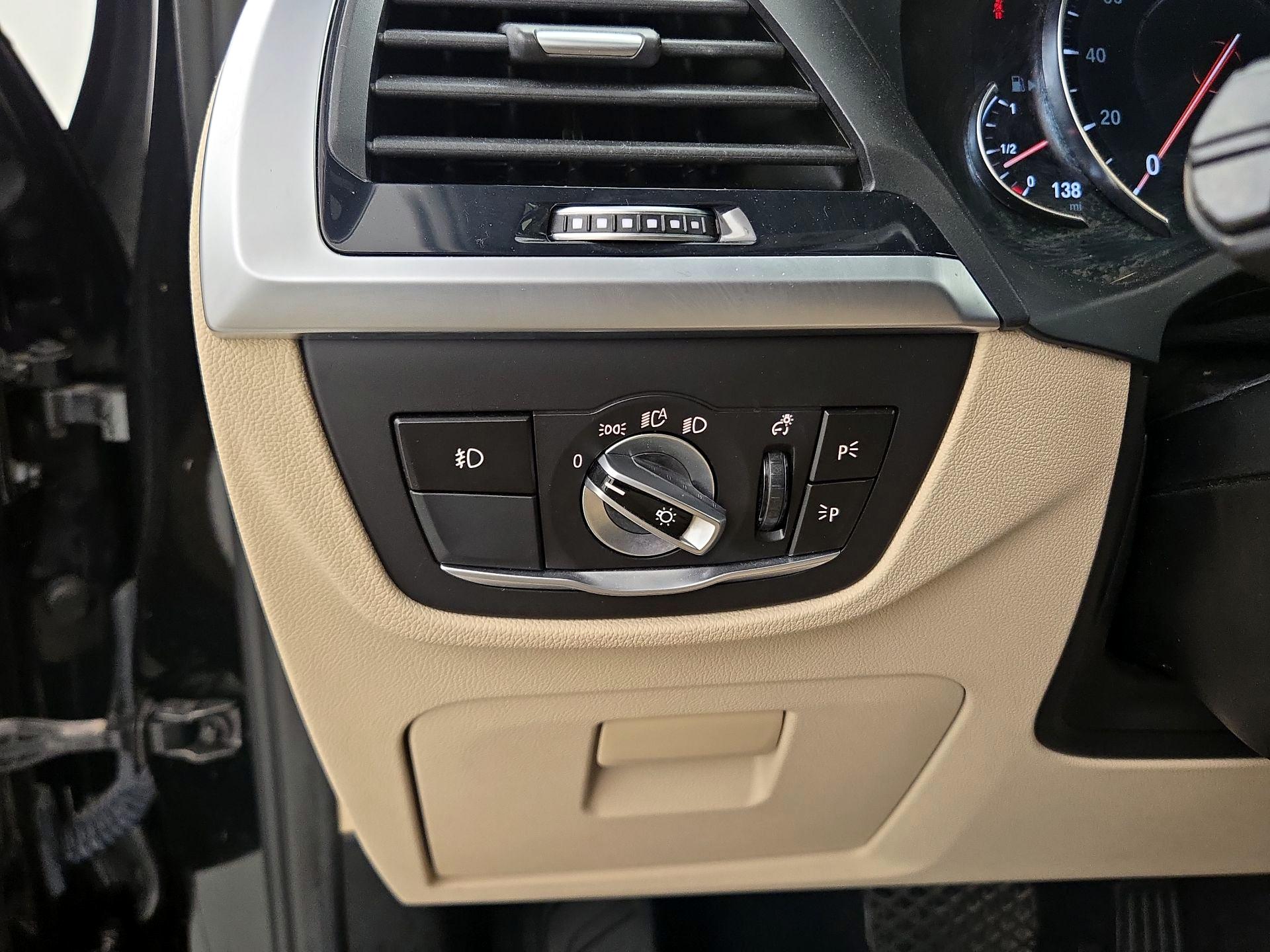 Thumbnail: 2019 BMW X3 - 13