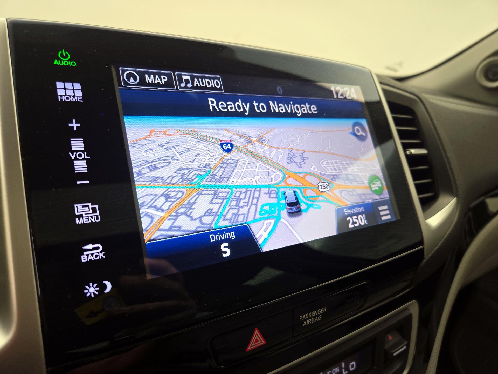 Thumbnail: 2016 Honda Pilot - 14