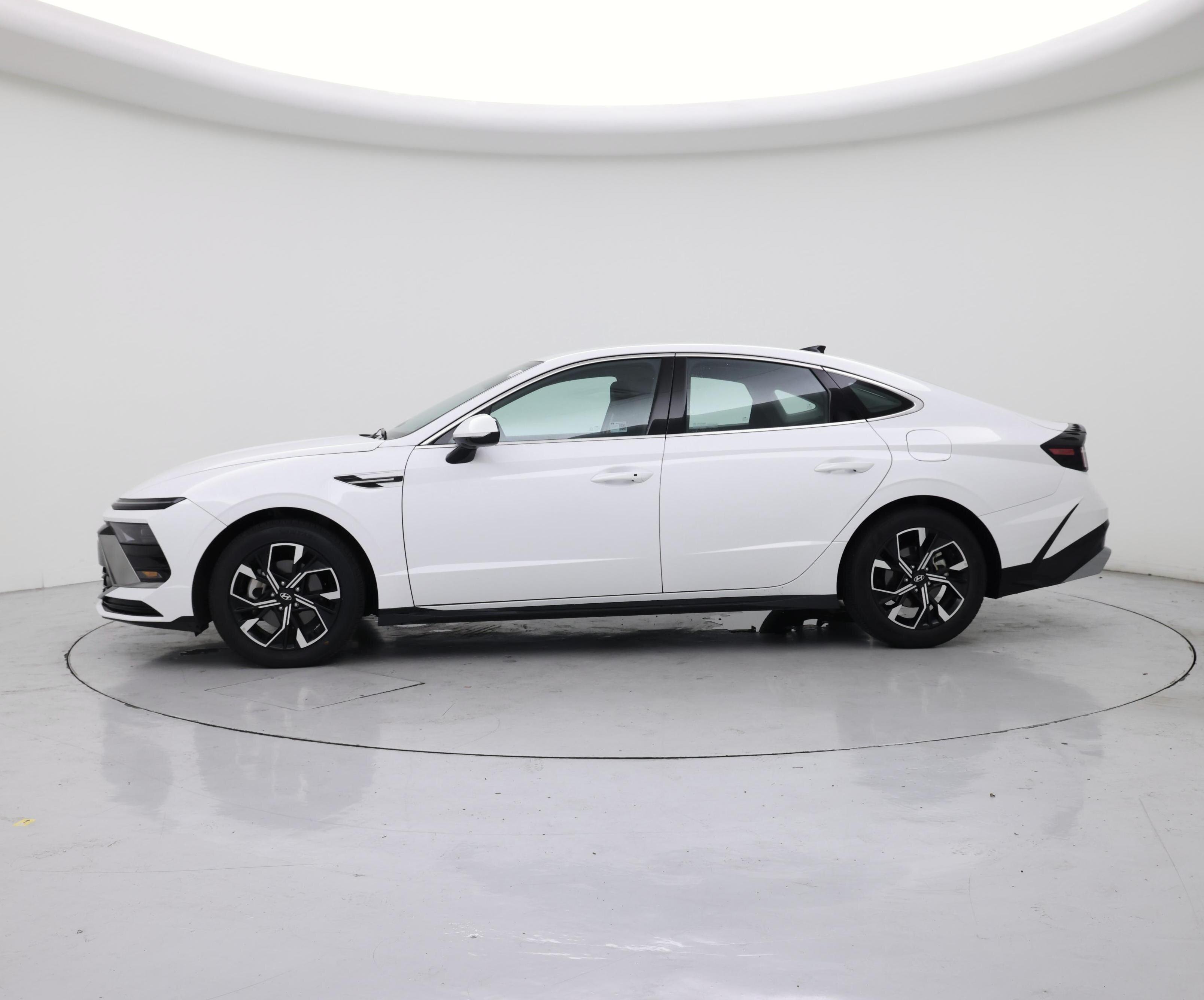 Thumbnail: 2025 Hyundai Sonata - 3