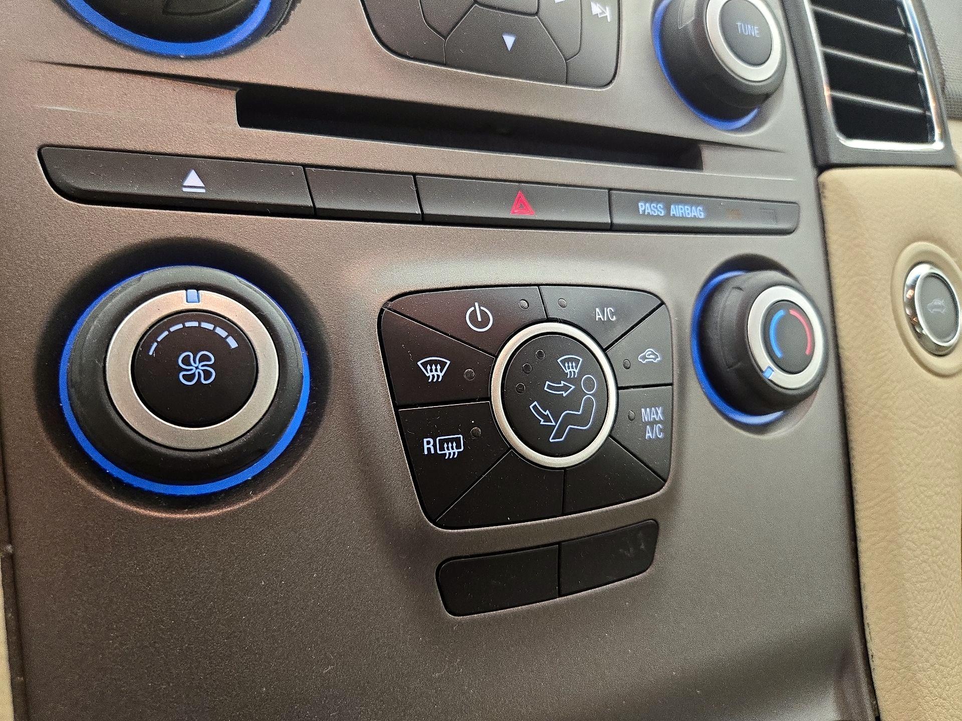 Thumbnail: 2018 Ford Taurus - 16