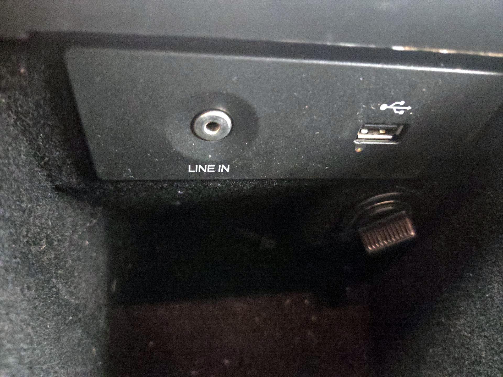 Thumbnail: 2018 Ford Taurus - 18