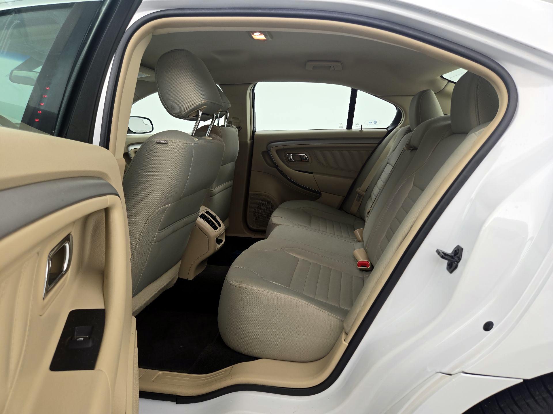 Thumbnail: 2018 Ford Taurus - 19