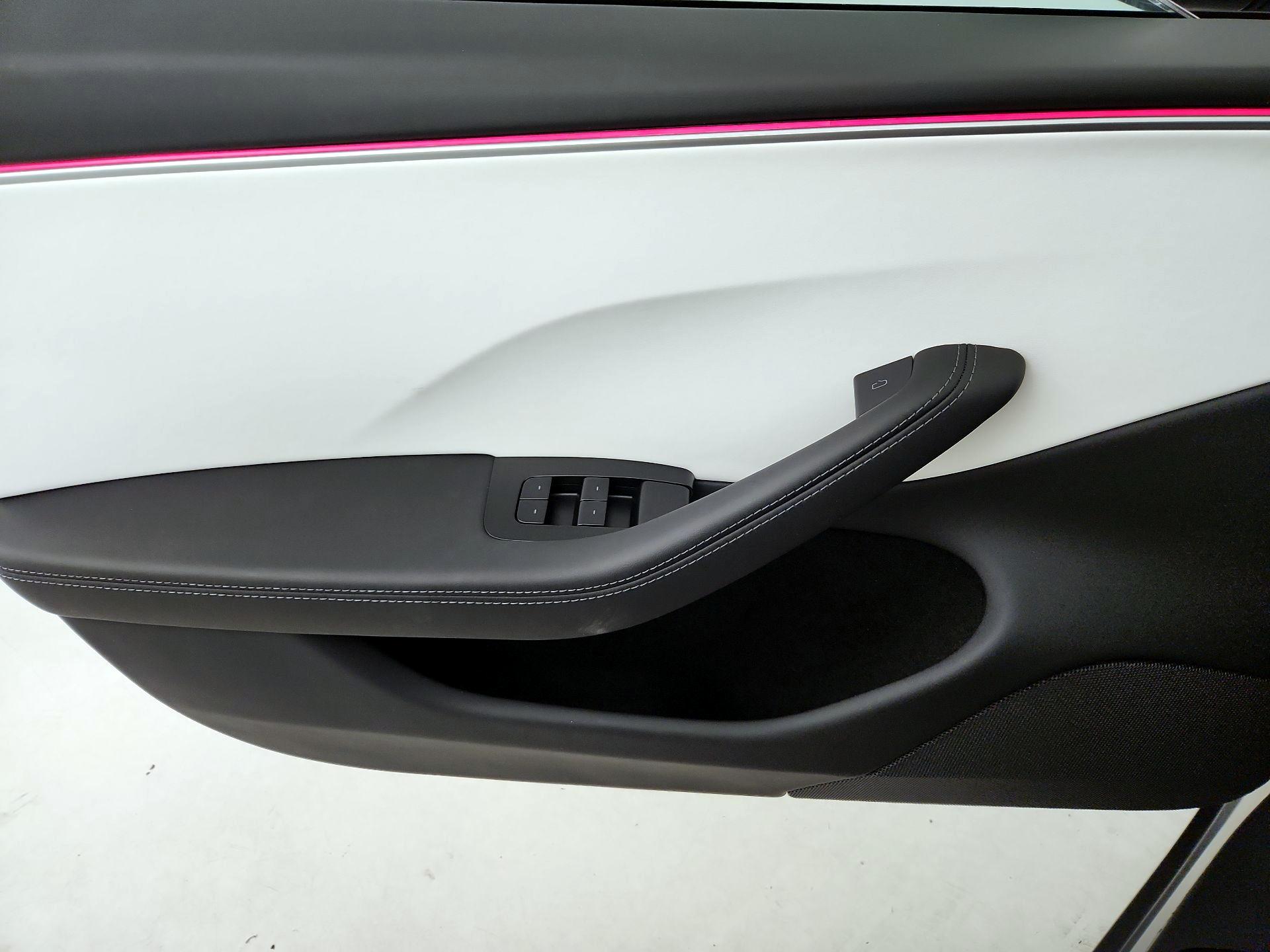 Thumbnail: 2025 Tesla Model 3 - 12