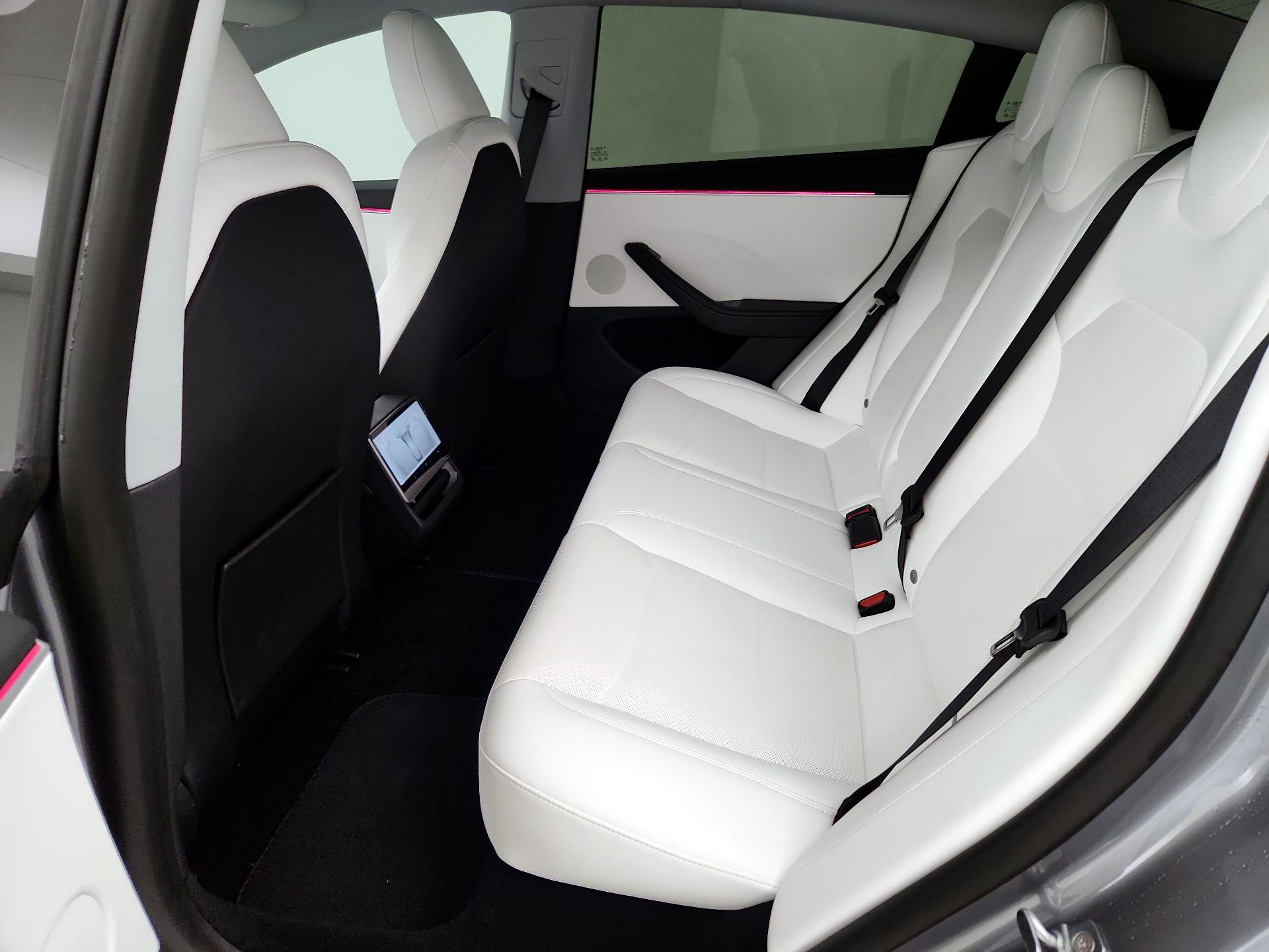 Thumbnail: 2025 Tesla Model 3 - 20