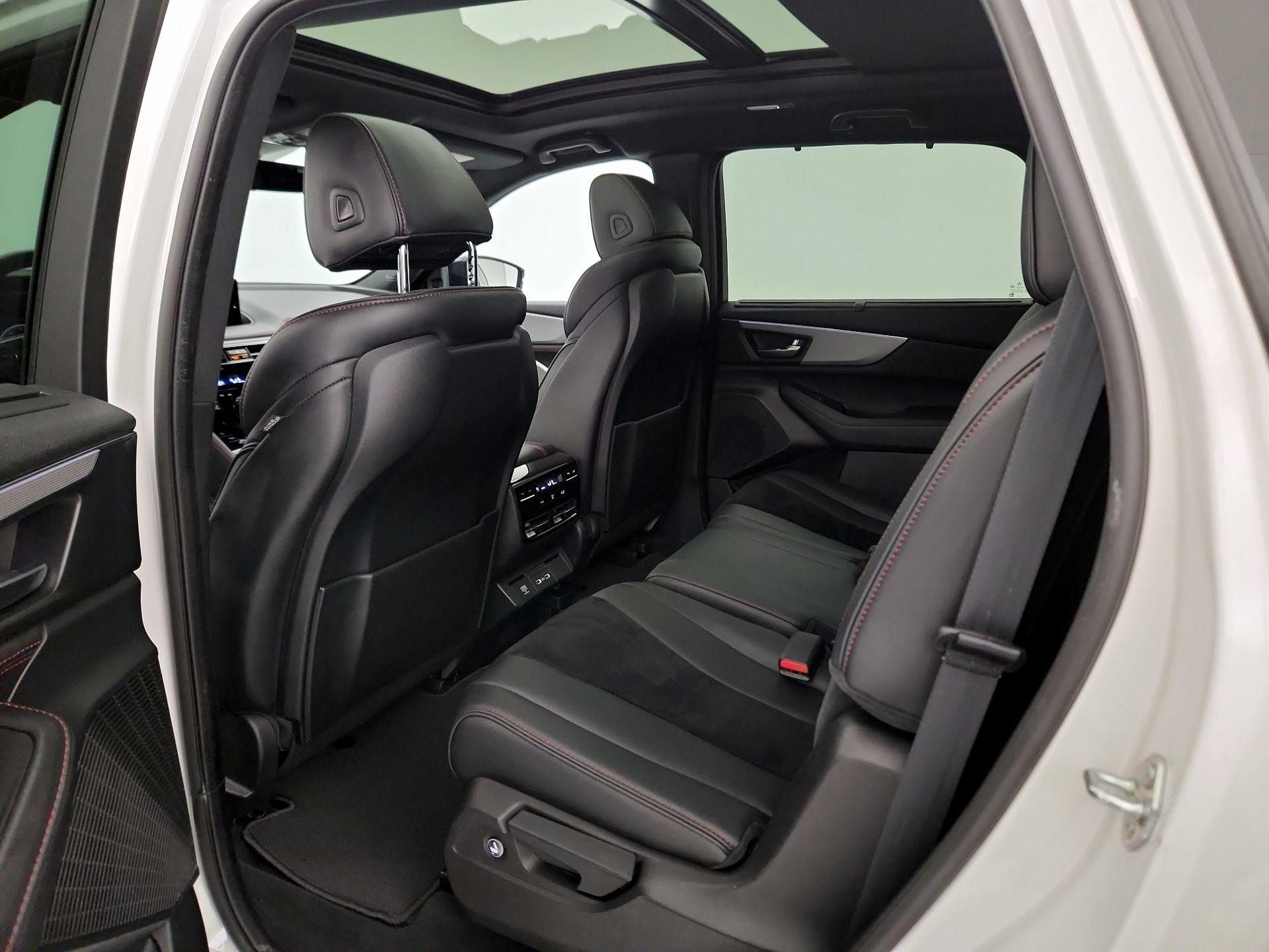 Thumbnail: 2023 Acura MDX - 20