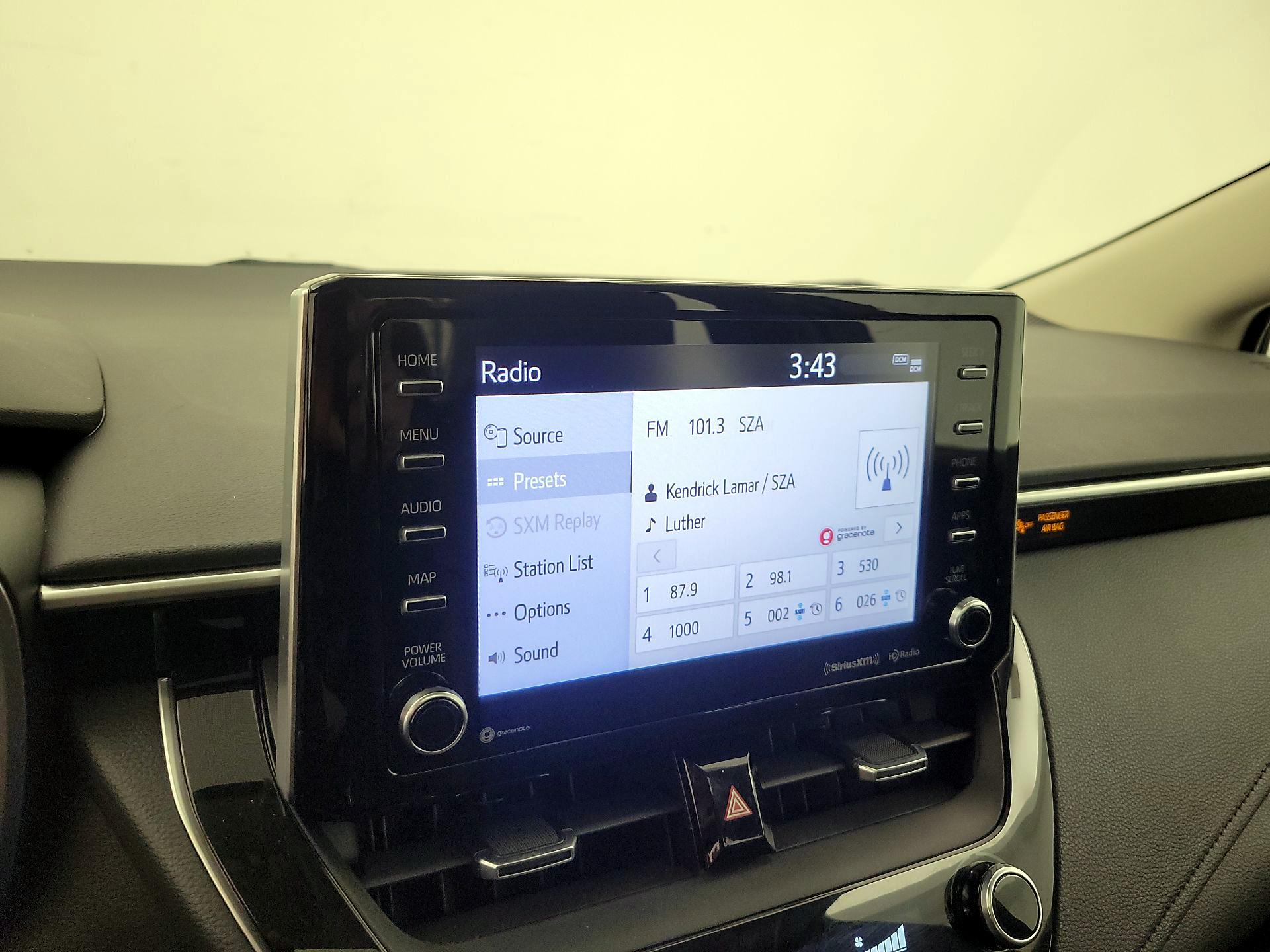 Thumbnail: 2022 Toyota Corolla - 16