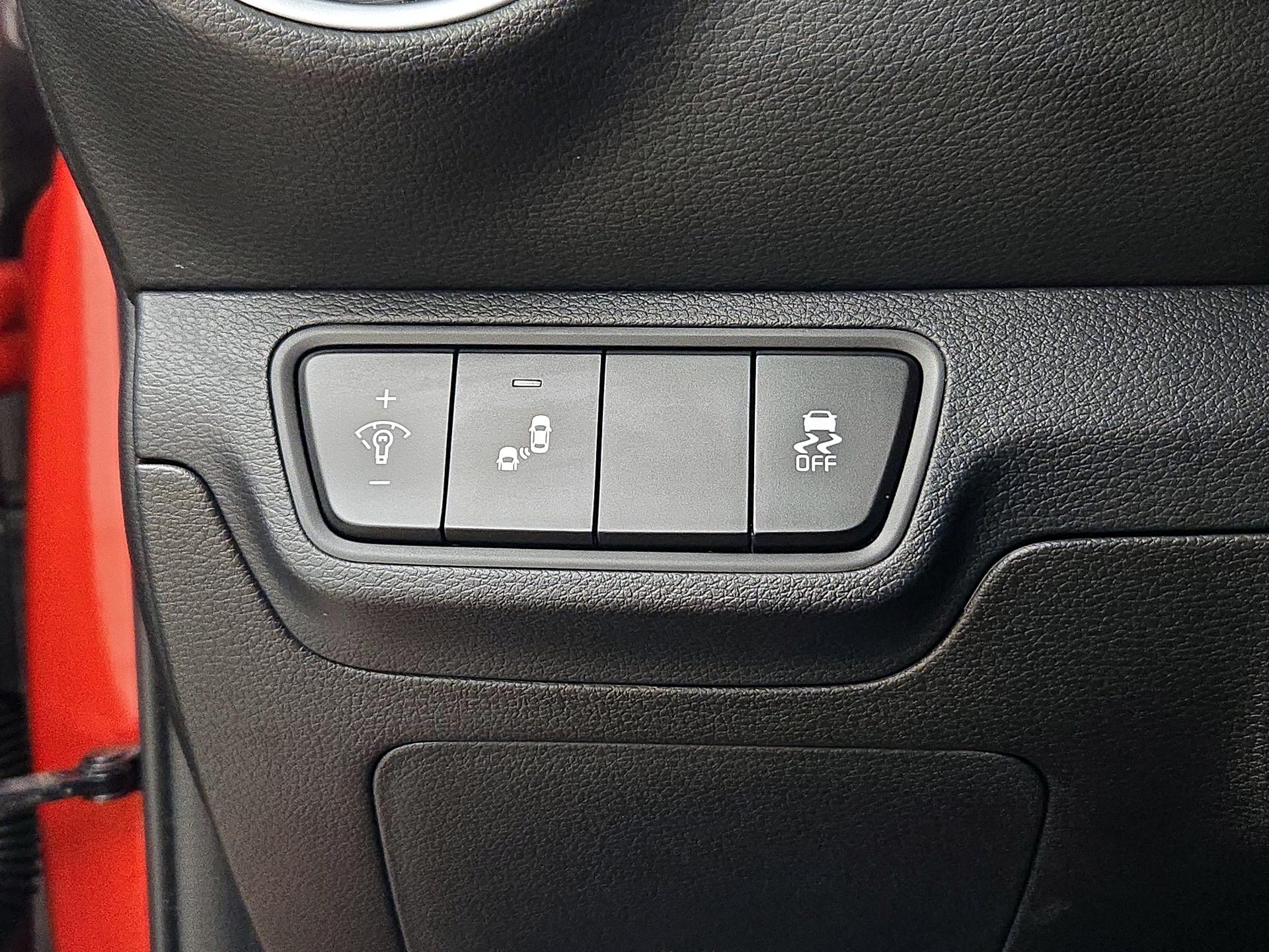 Thumbnail: 2022 Kia Forte - 13