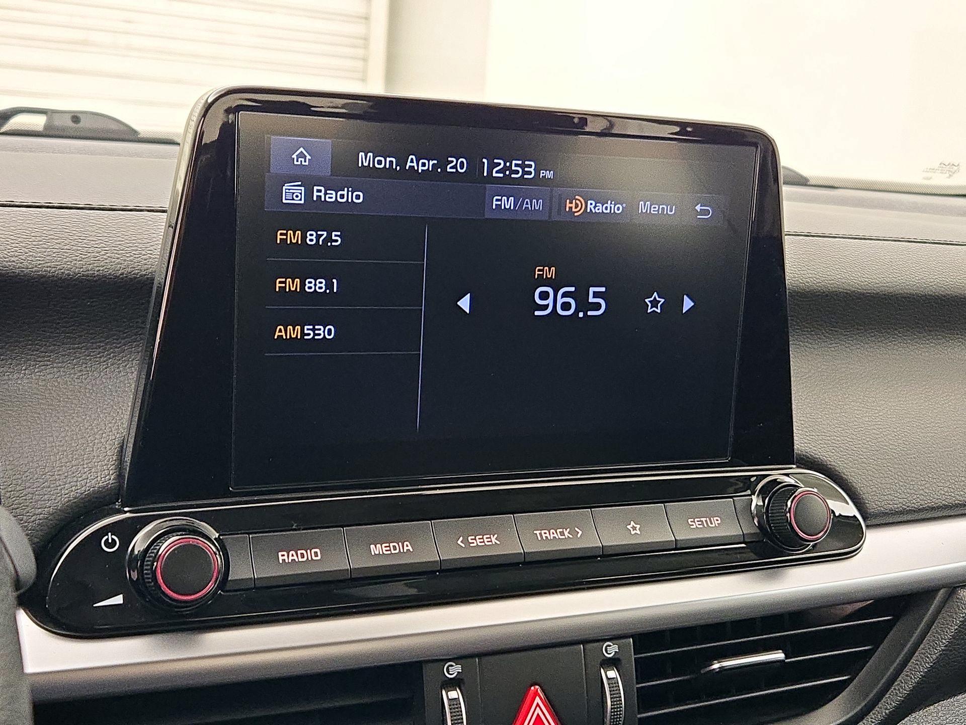 Thumbnail: 2022 Kia Forte - 15