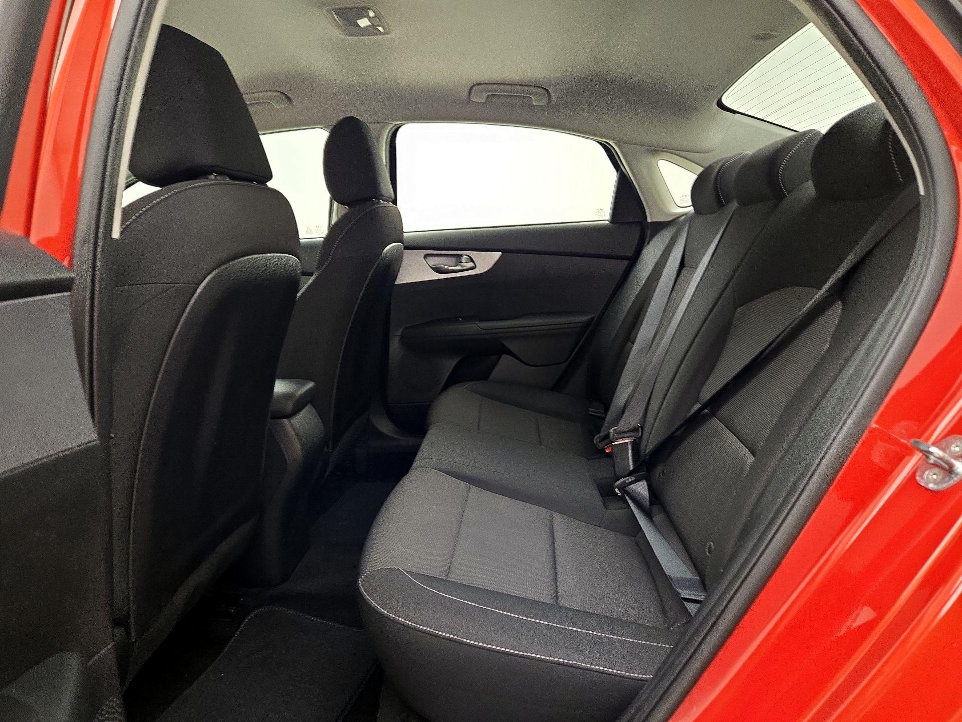 Thumbnail: 2022 Kia Forte - 19