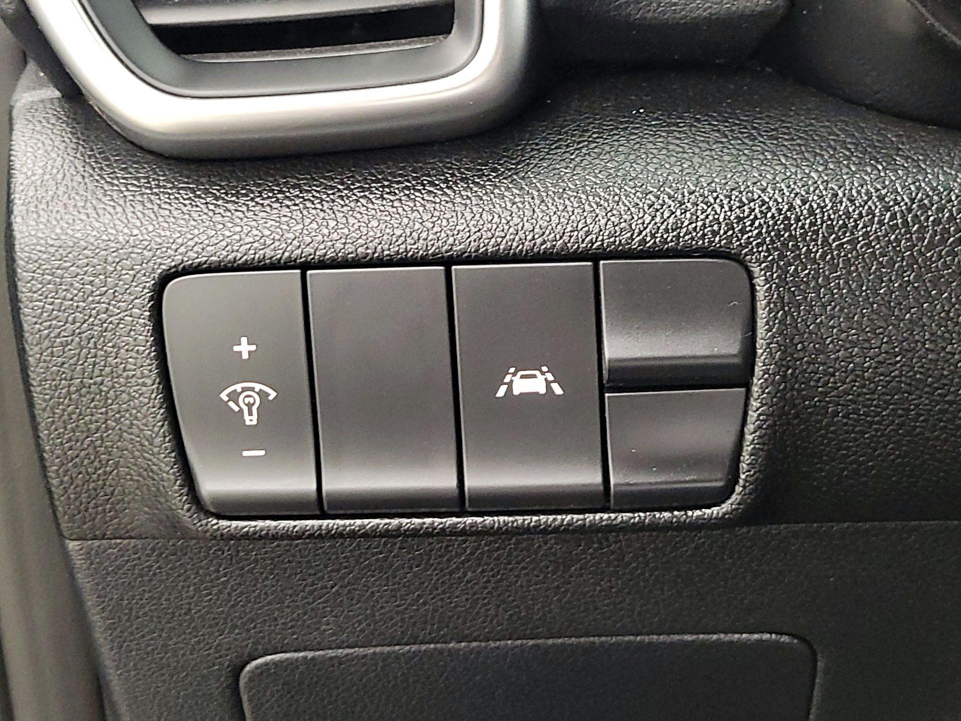 Thumbnail: 2022 Kia Sportage - 13