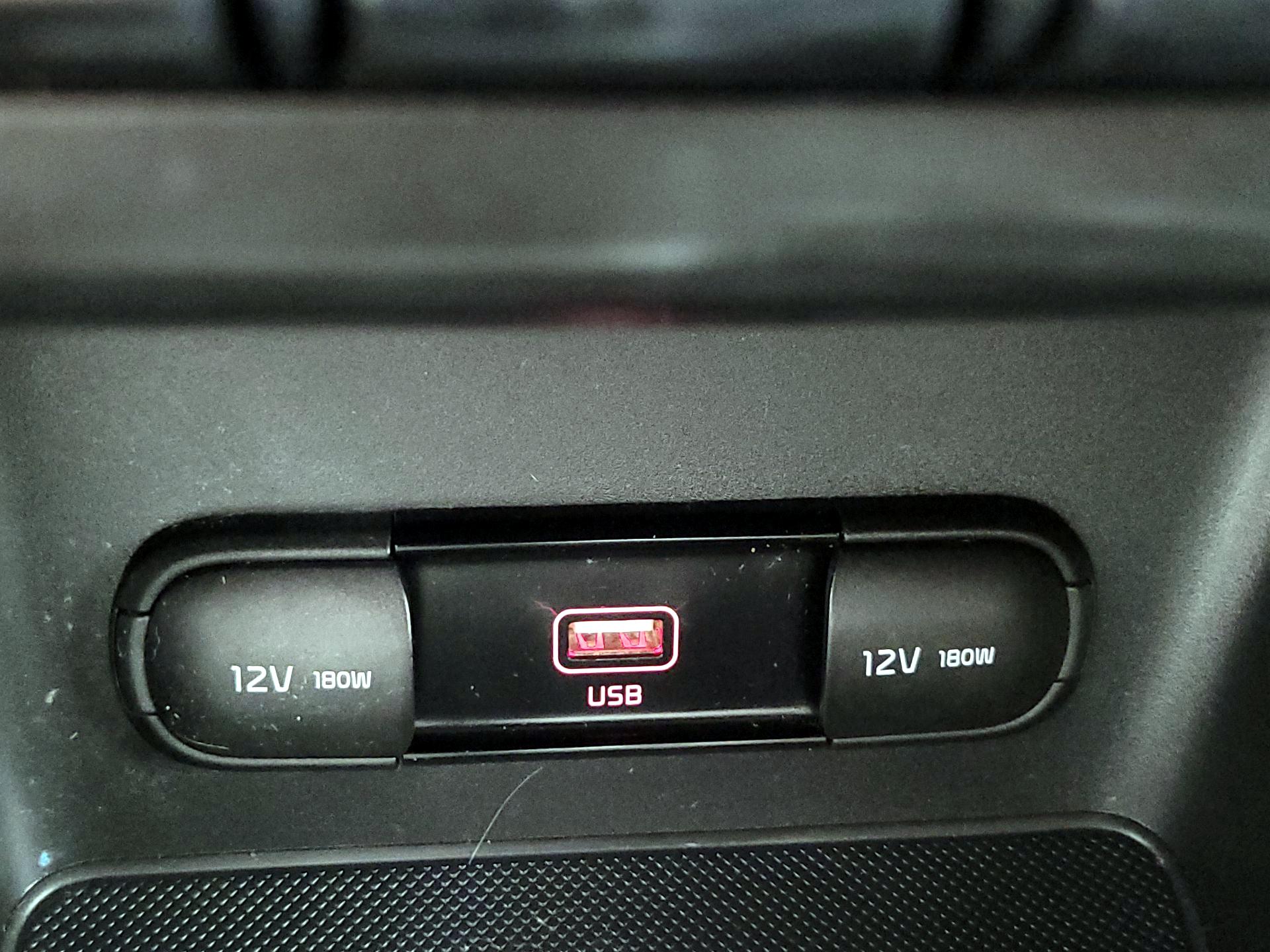 Thumbnail: 2022 Kia Sportage - 18