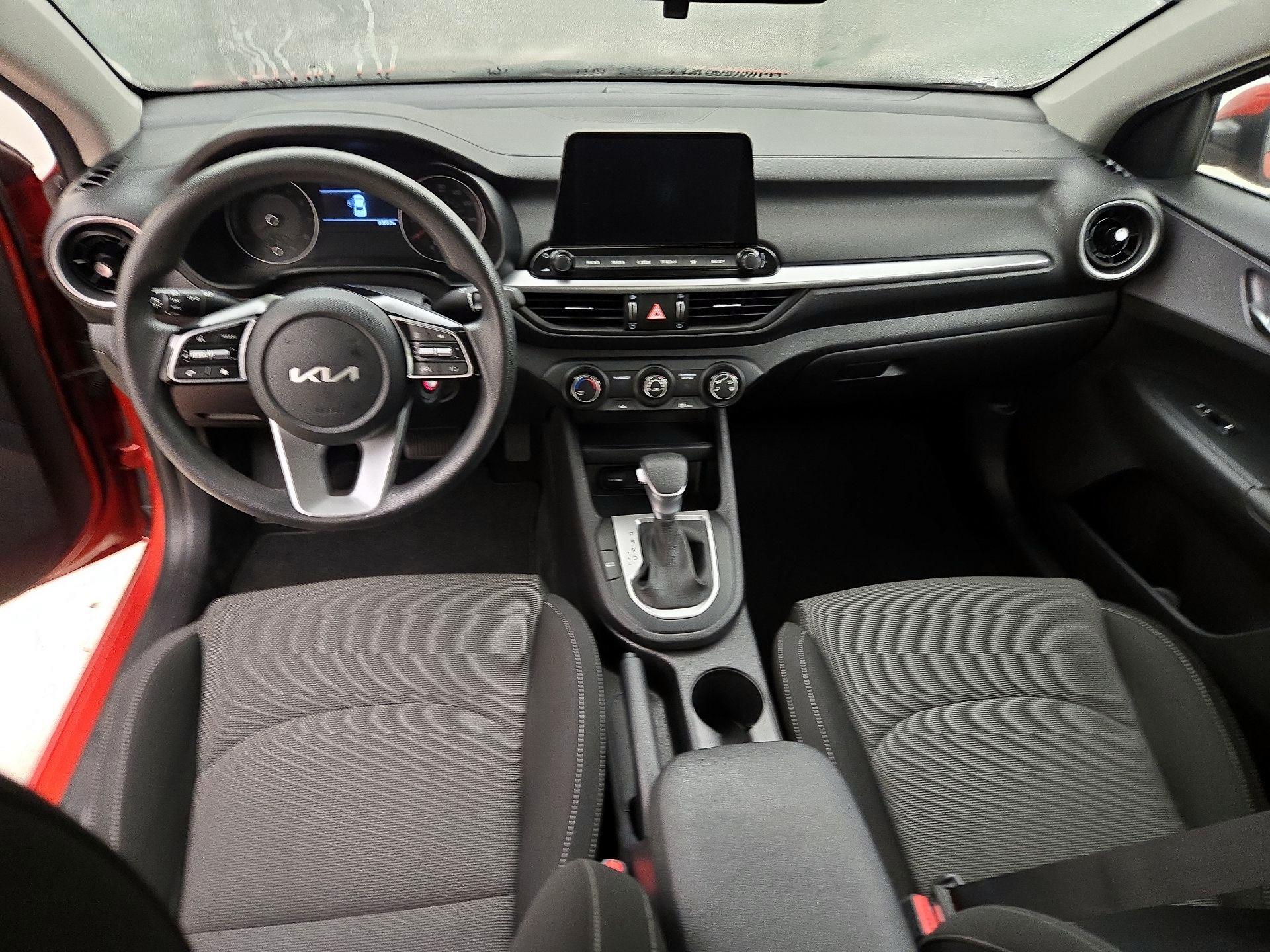 Thumbnail: 2022 Kia Forte - 9