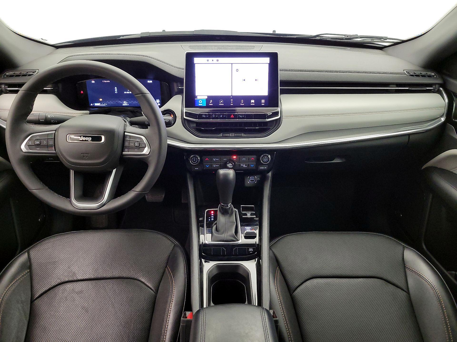 Thumbnail: 2023 Jeep Compass - 9