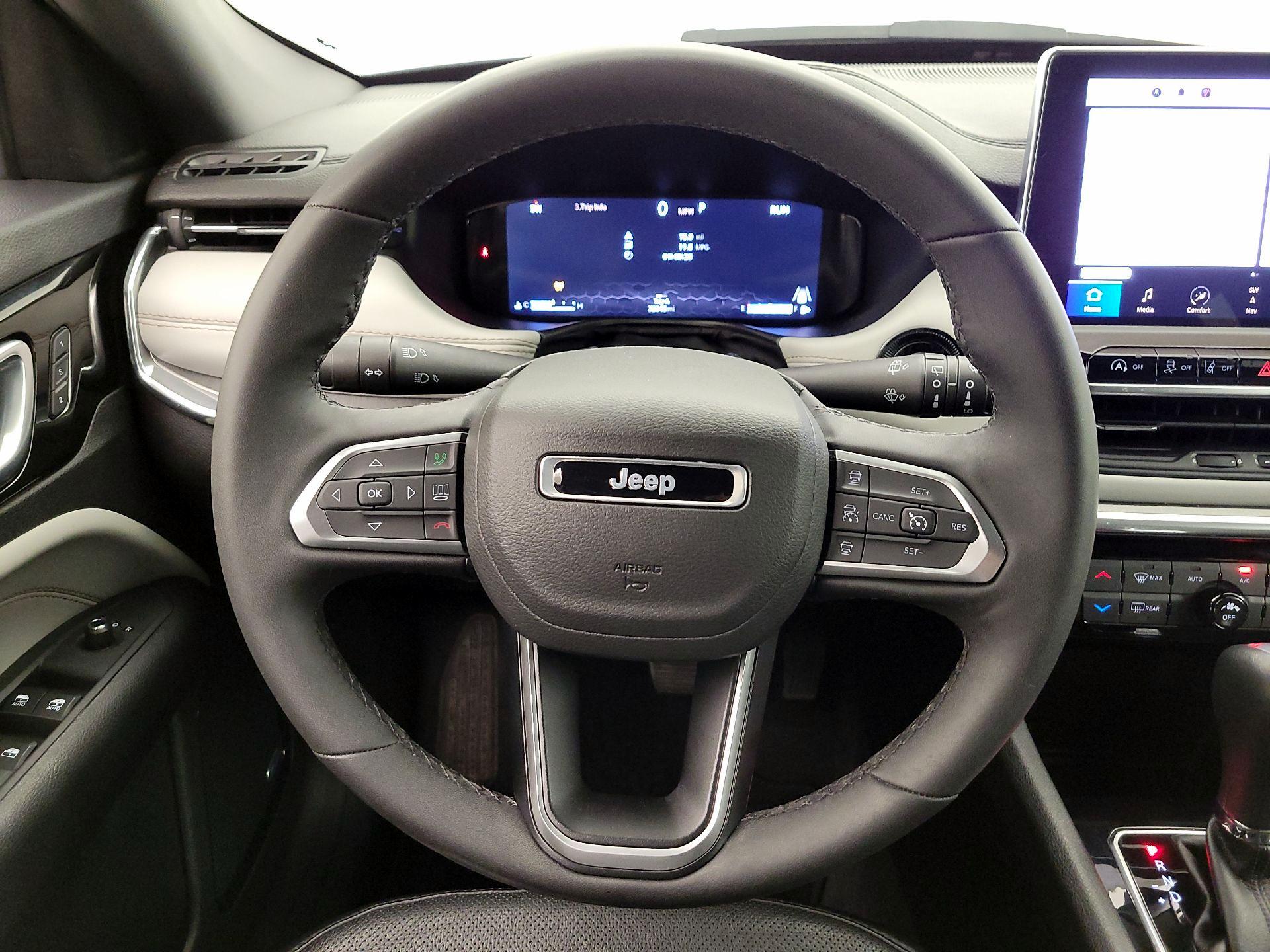 Thumbnail: 2023 Jeep Compass - 10