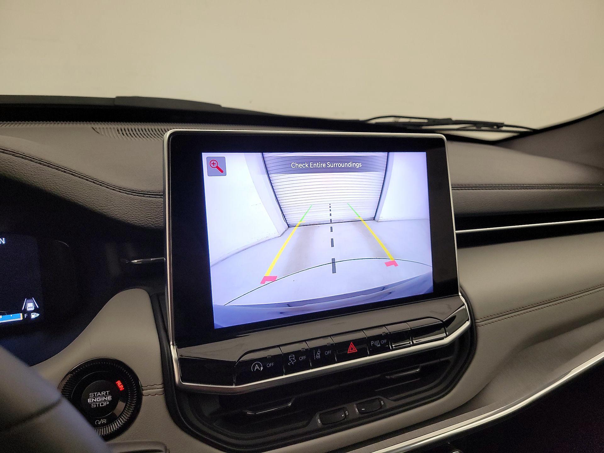 Thumbnail: 2023 Jeep Compass - 15