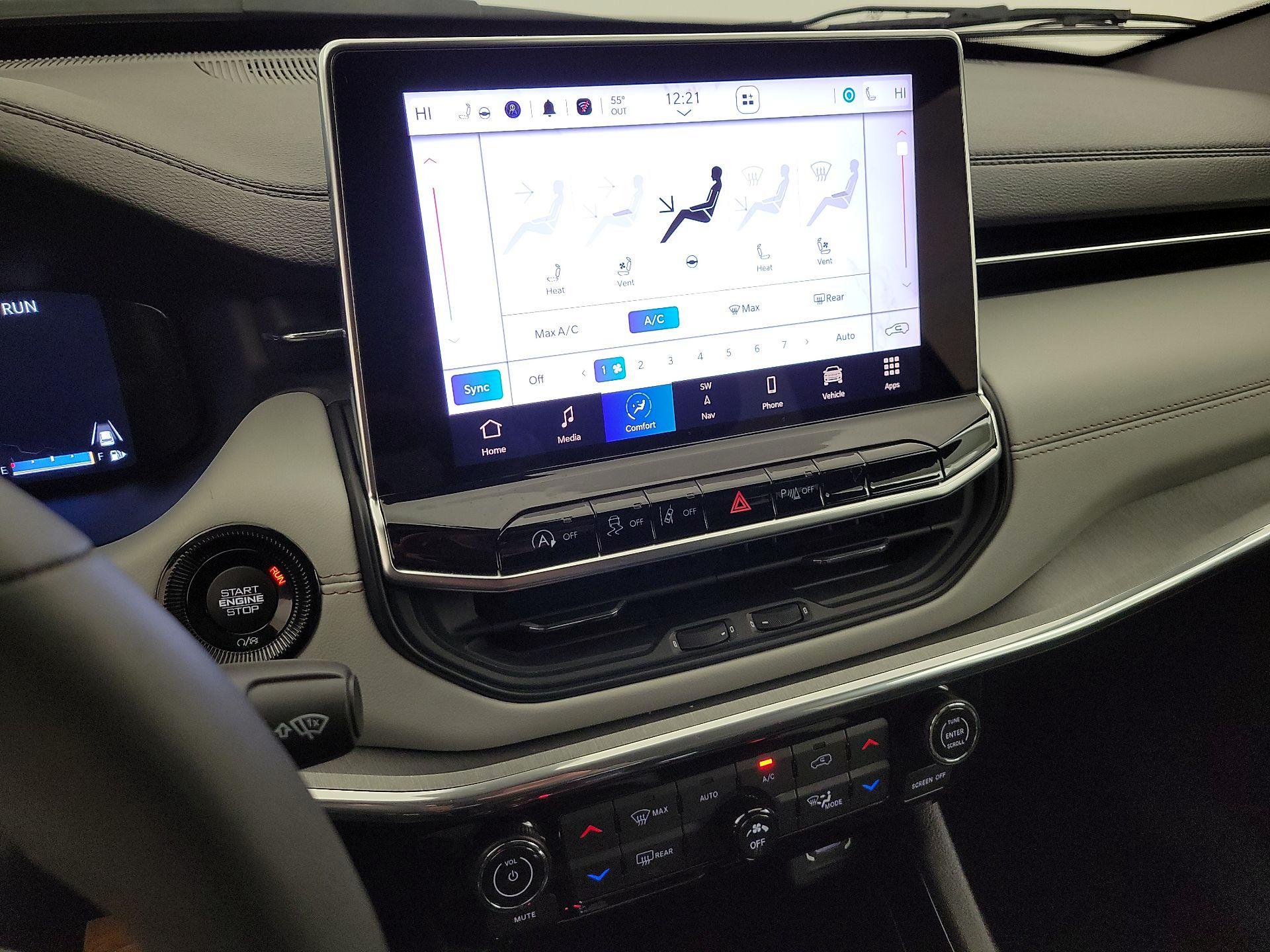 Thumbnail: 2023 Jeep Compass - 17