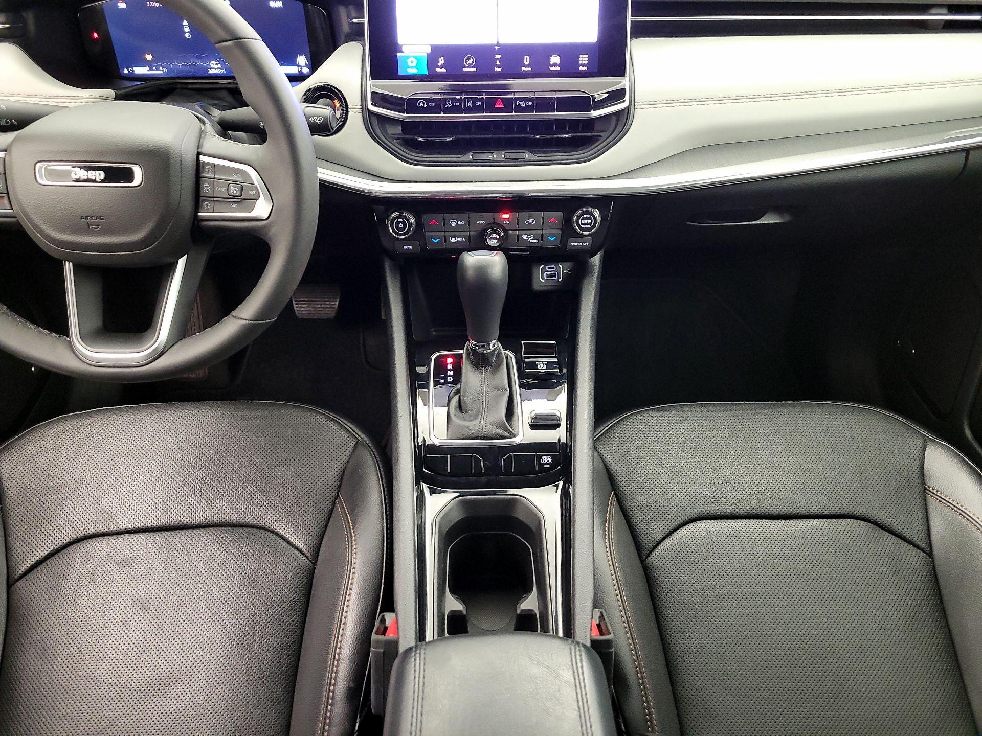 Thumbnail: 2023 Jeep Compass - 18