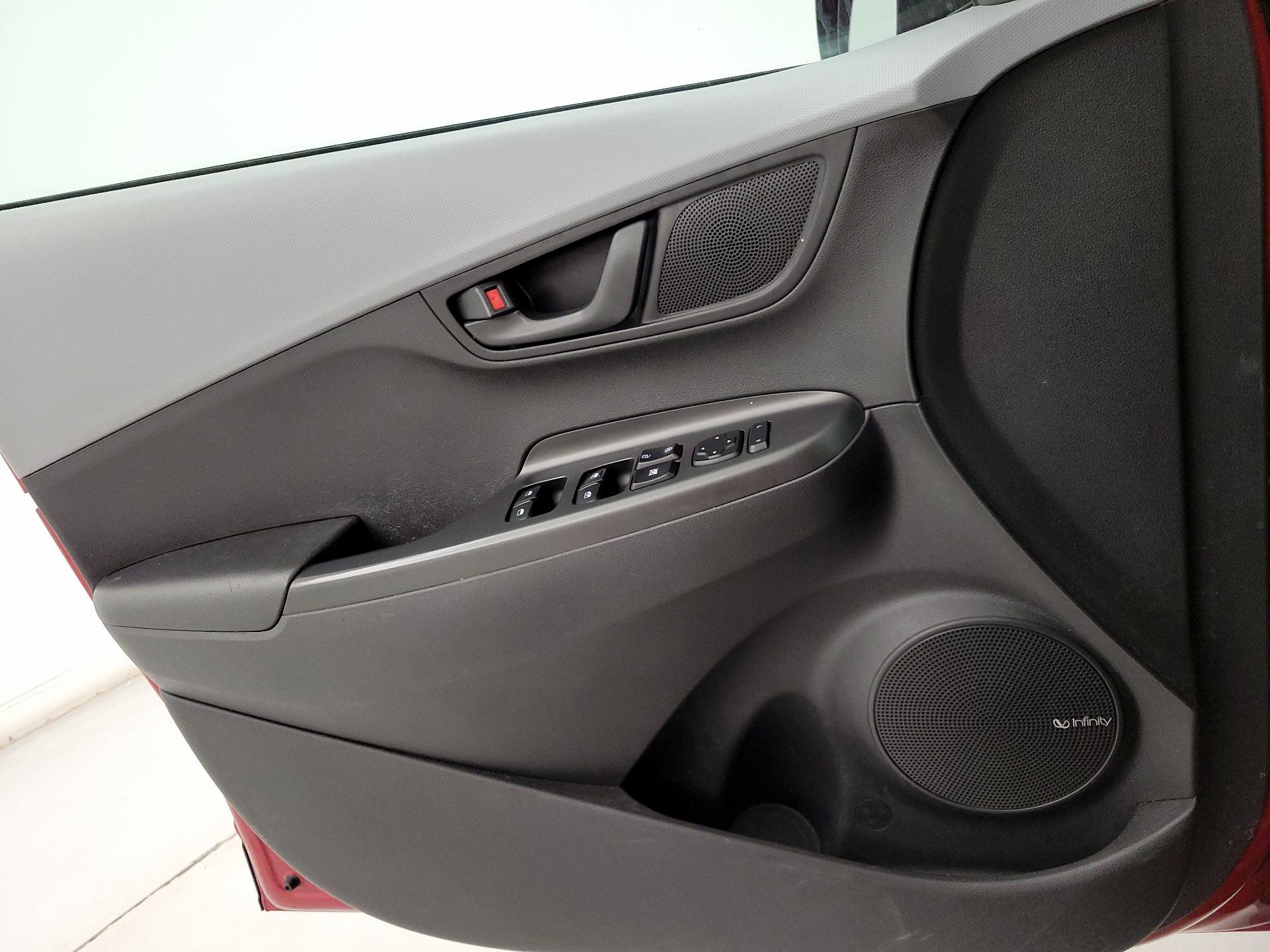 Thumbnail: 2021 Hyundai Kona - 12