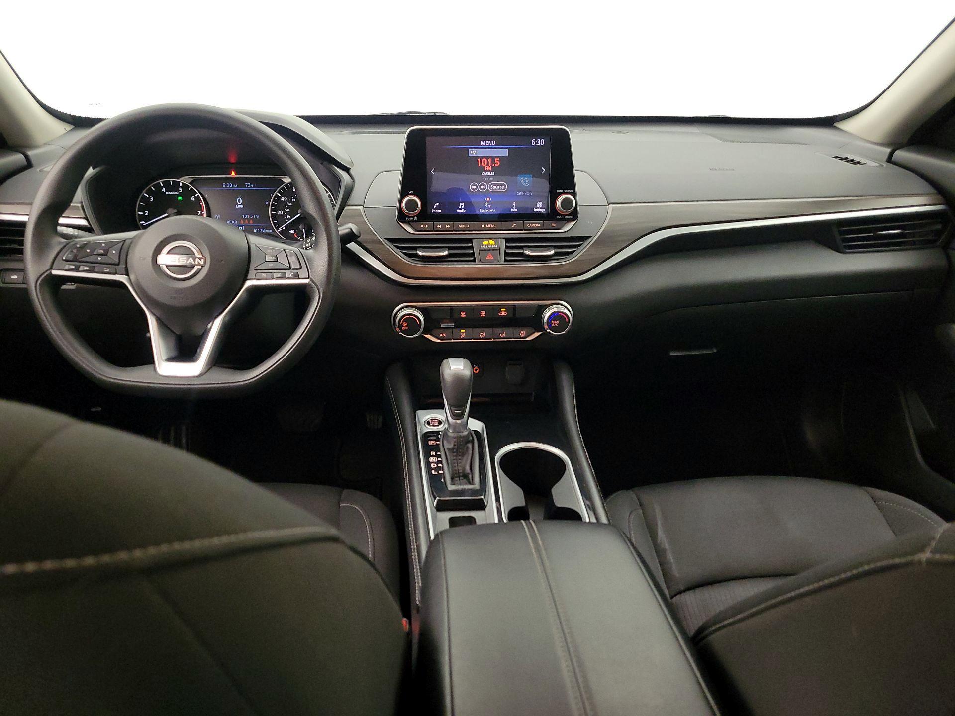 Thumbnail: 2023 Nissan Altima - 9