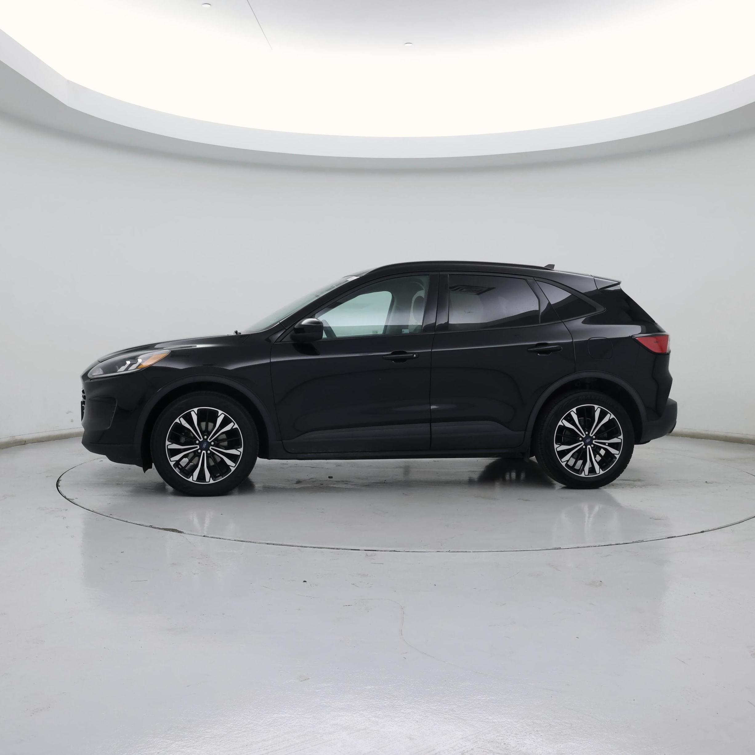 Thumbnail: 2022 Ford Escape - 3