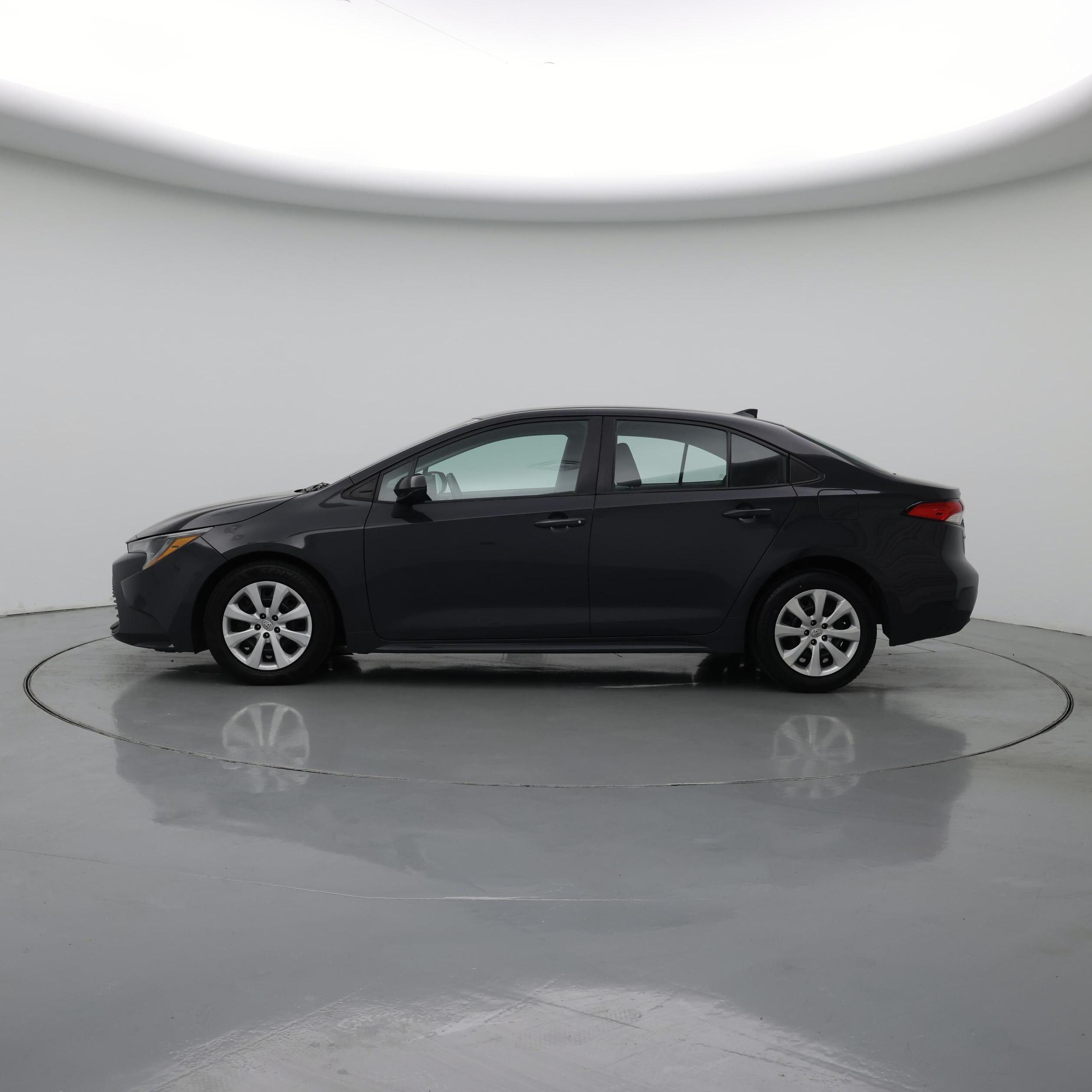 Thumbnail: 2023 Toyota Corolla - 3
