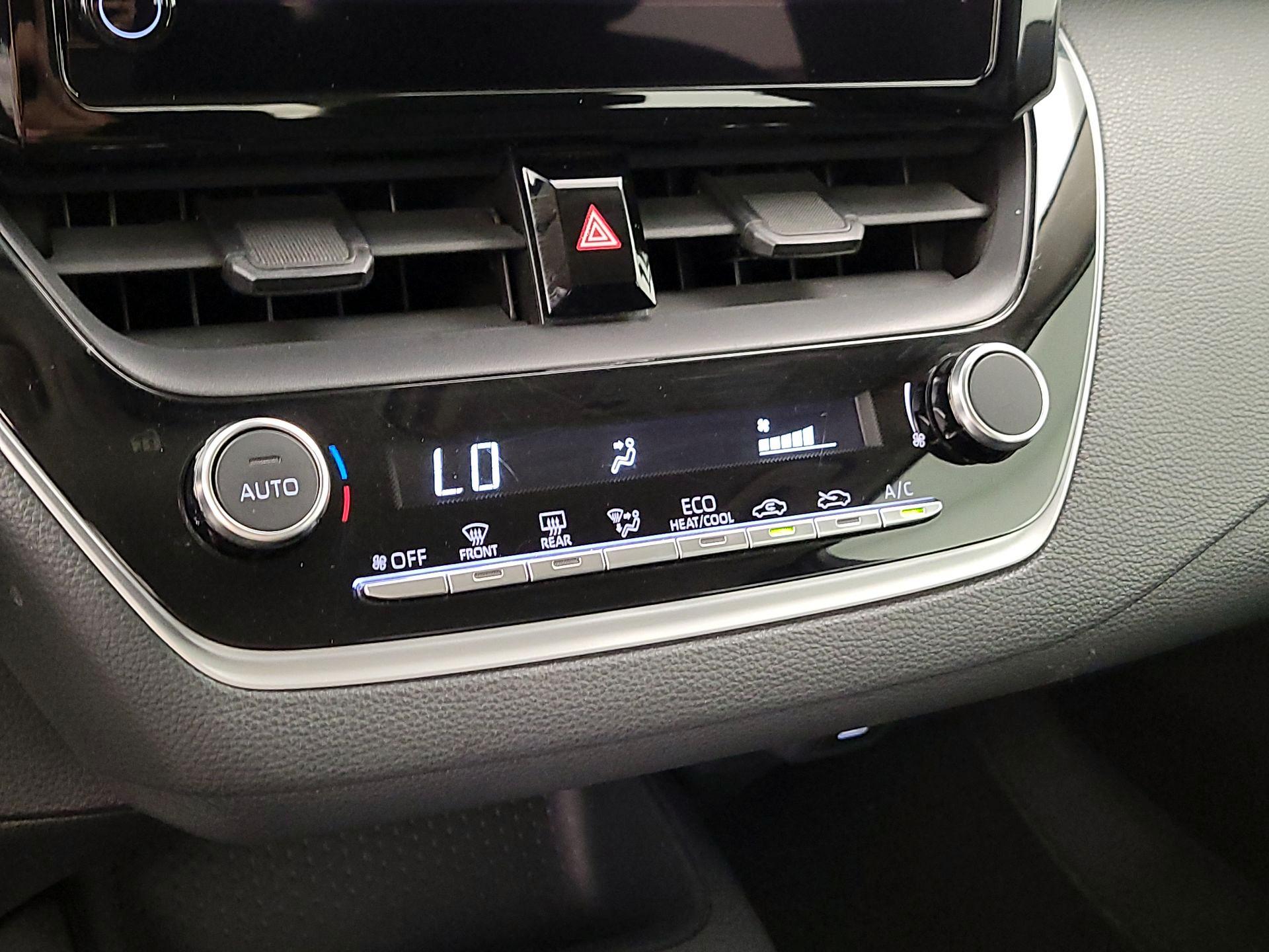 Thumbnail: 2024 Toyota Corolla - 16