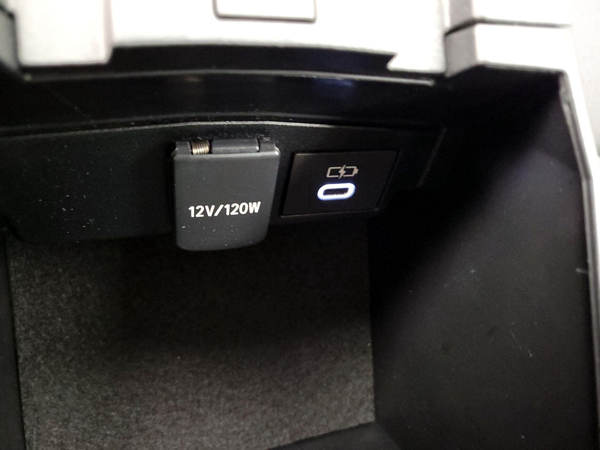 Thumbnail: 2024 Toyota Corolla - 18