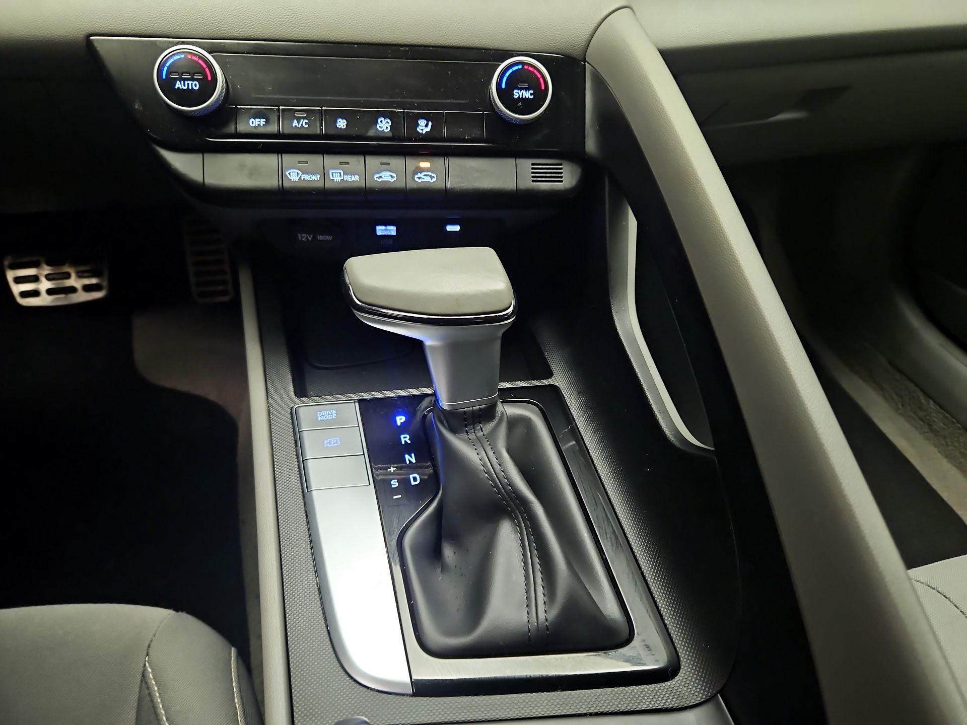 Thumbnail: 2025 Hyundai Elantra - 16