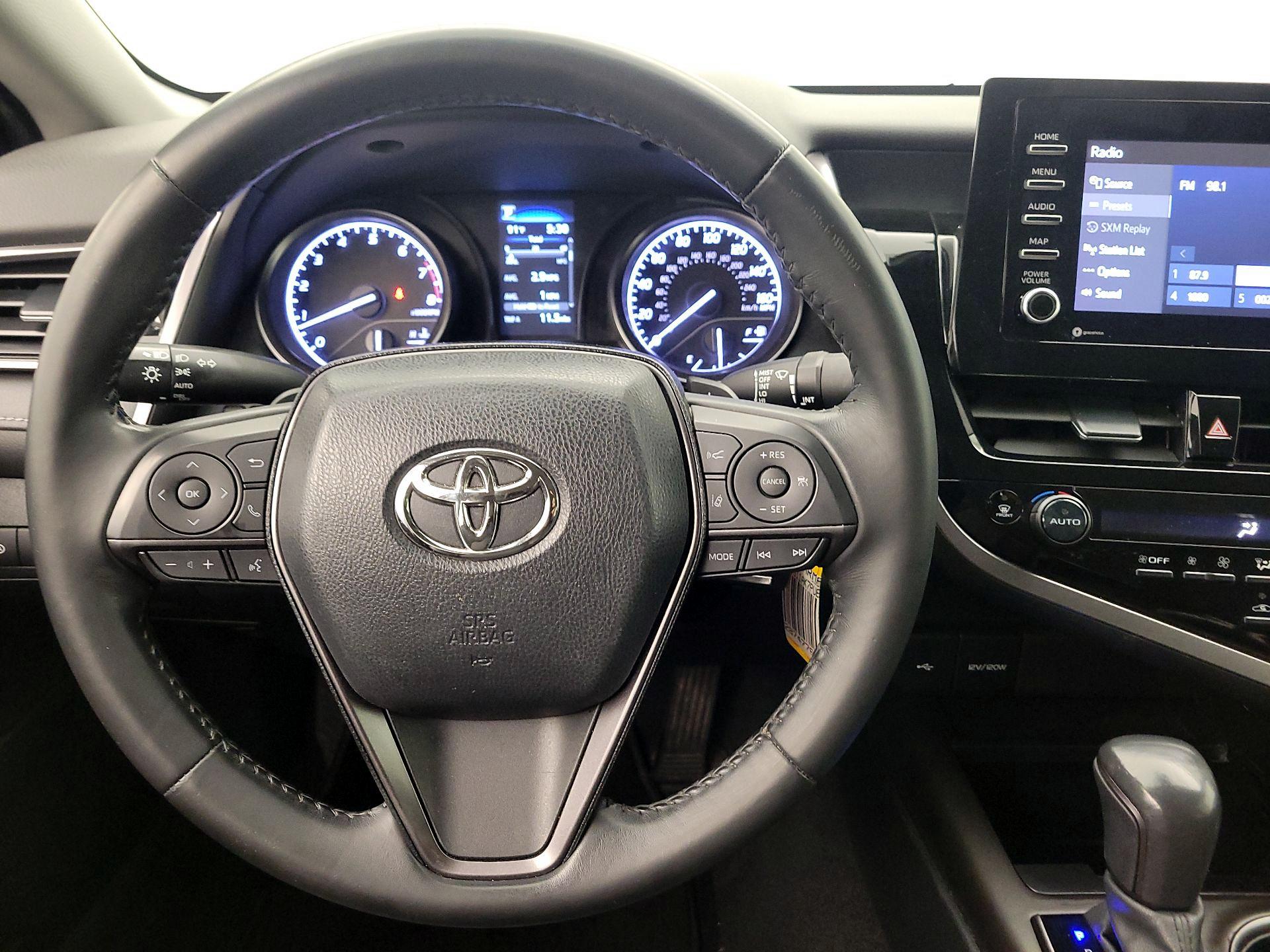 Thumbnail: 2023 Toyota Camry - 10