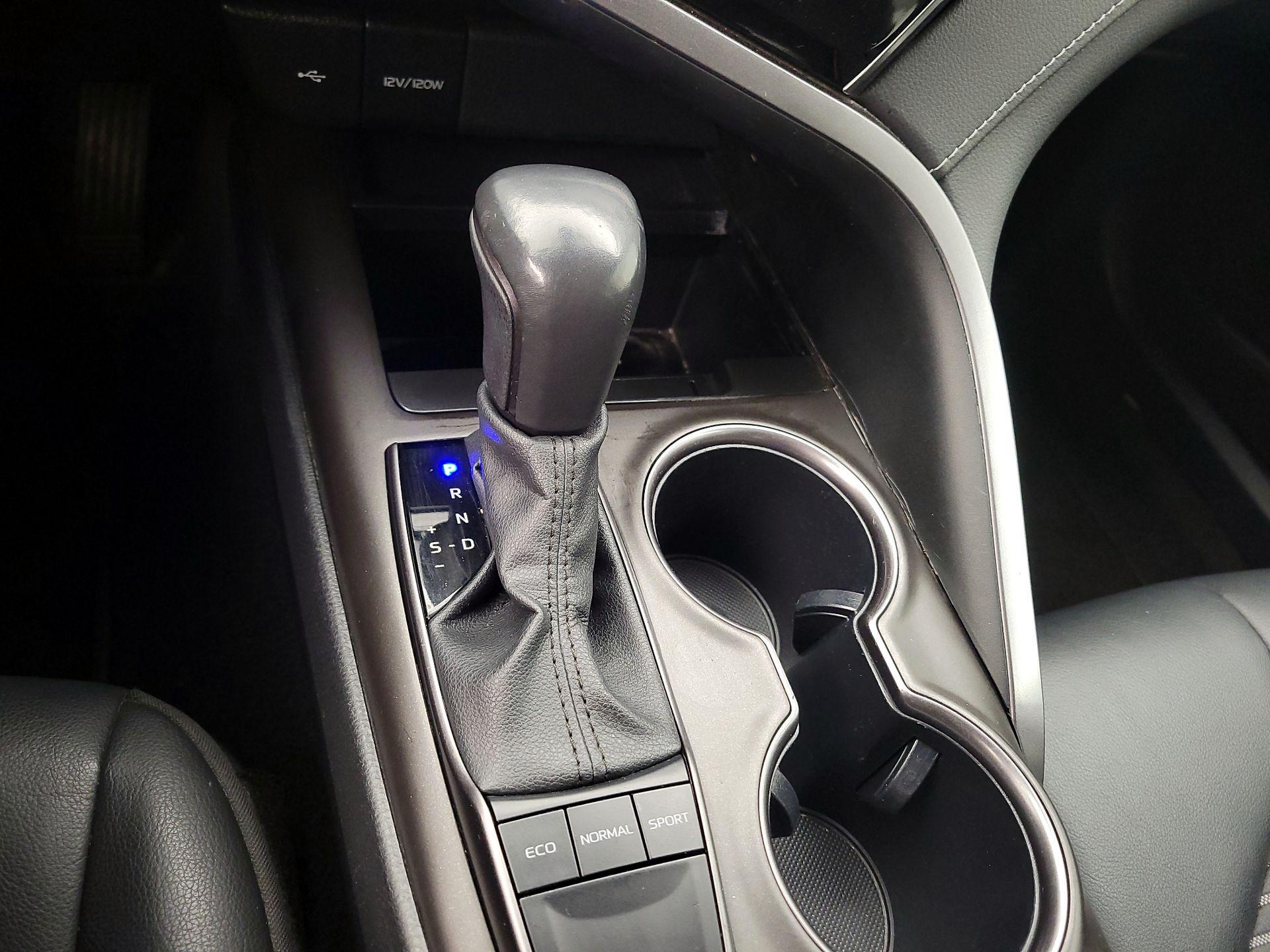 Thumbnail: 2023 Toyota Camry - 17