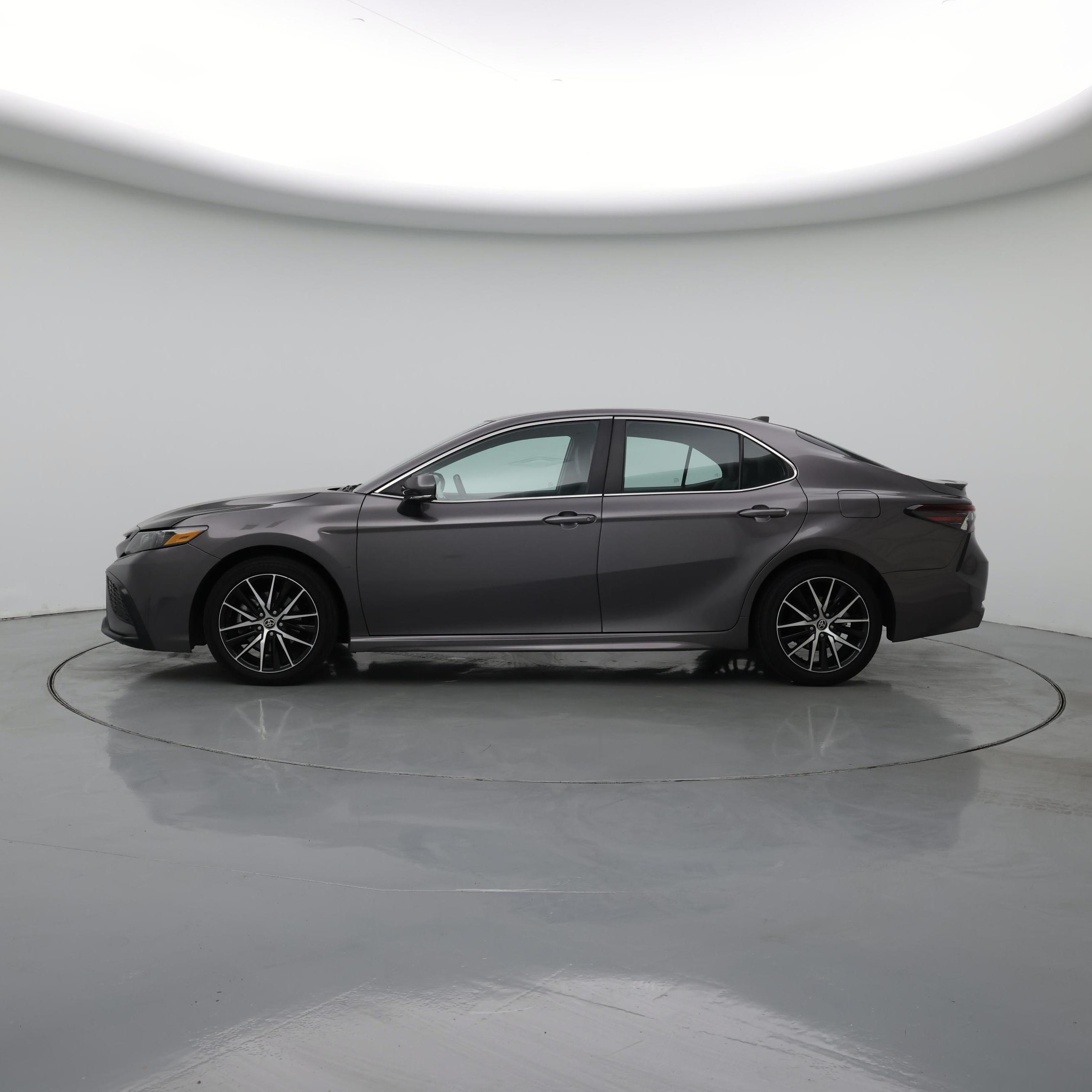 Thumbnail: 2023 Toyota Camry - 3