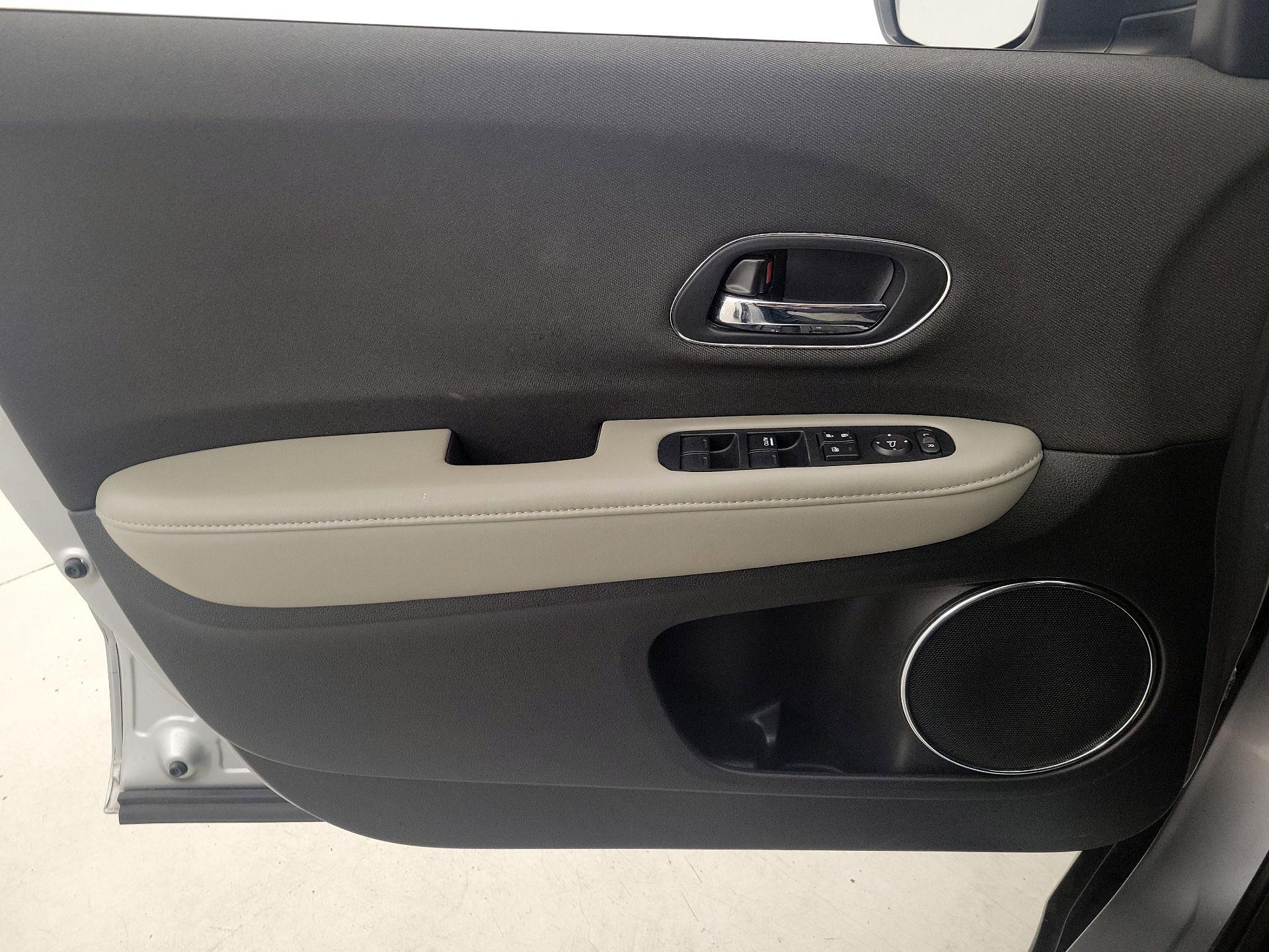 Thumbnail: 2021 Honda HR-V - 12