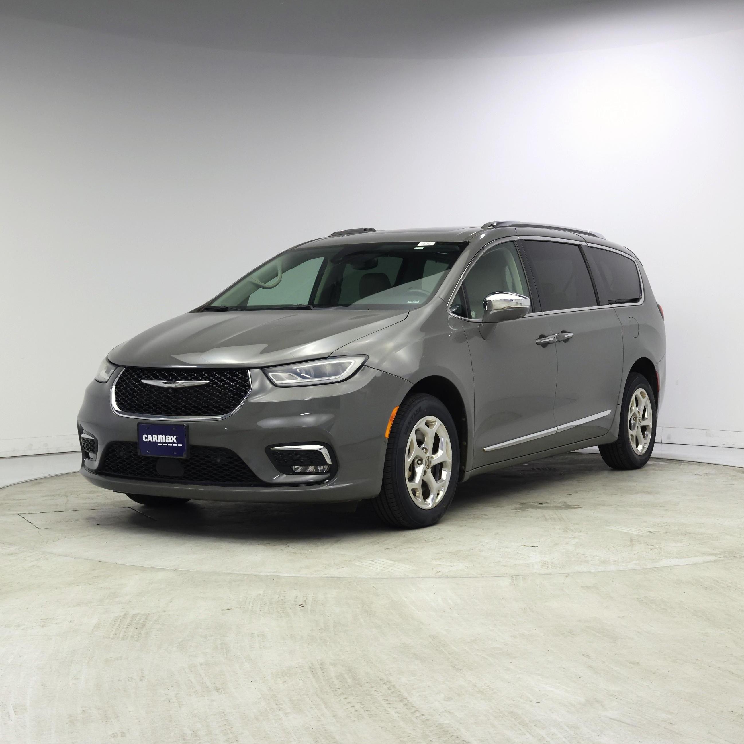 Thumbnail: 2021 Chrysler Pacifica - 4